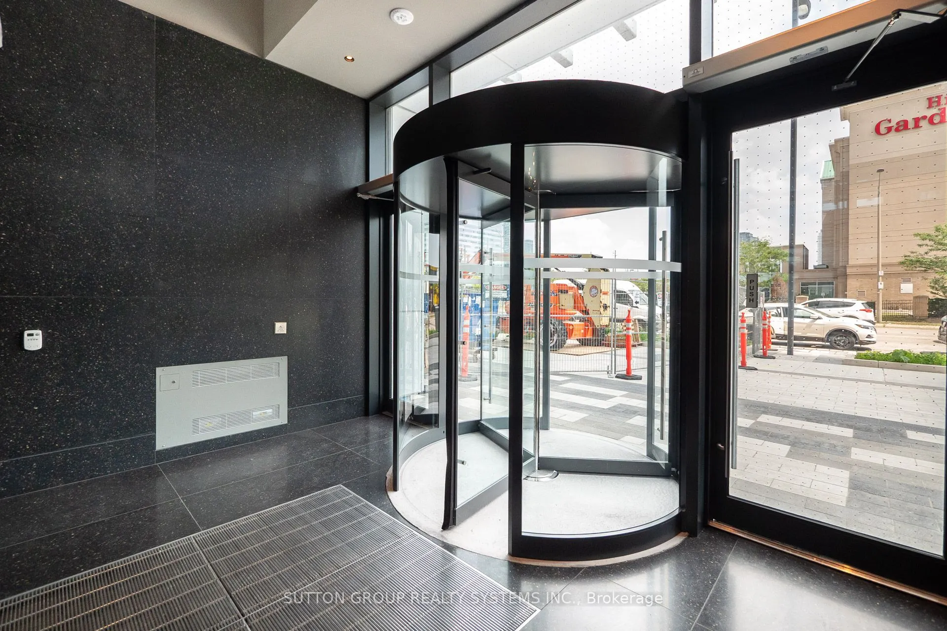 28 Interchange Way, #1502