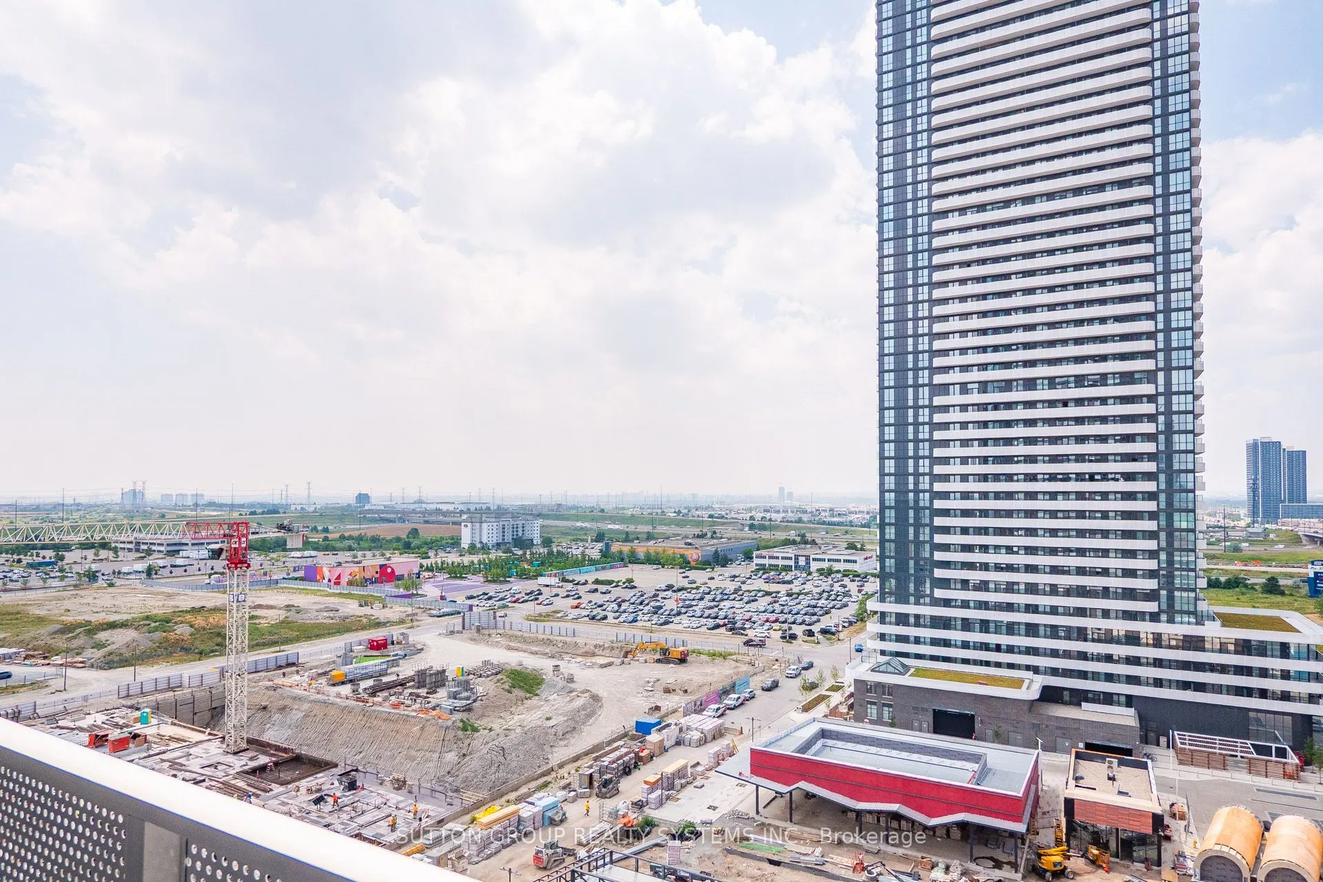 28 Interchange Way, #1502