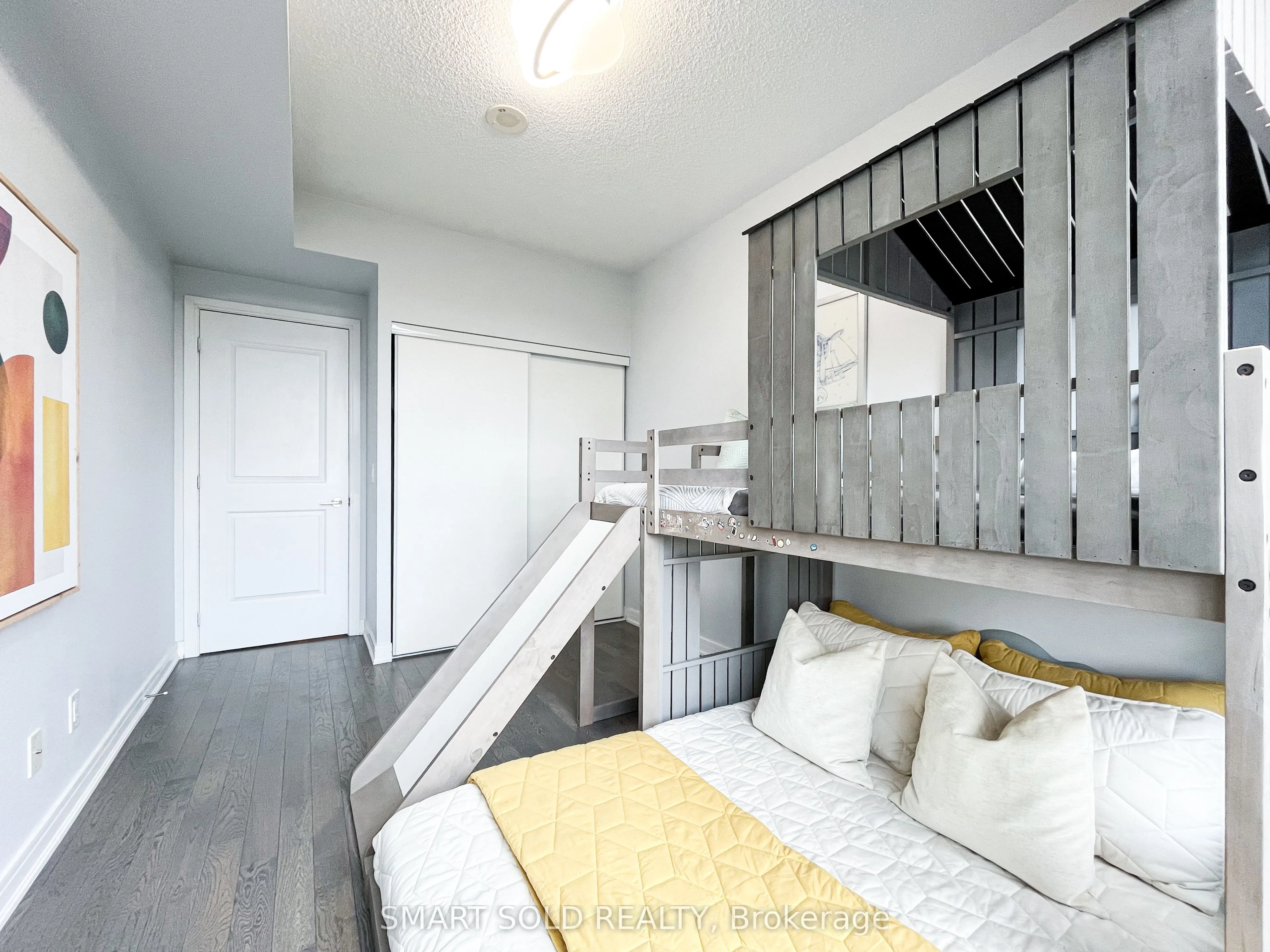 9191 Yonge Street, #716