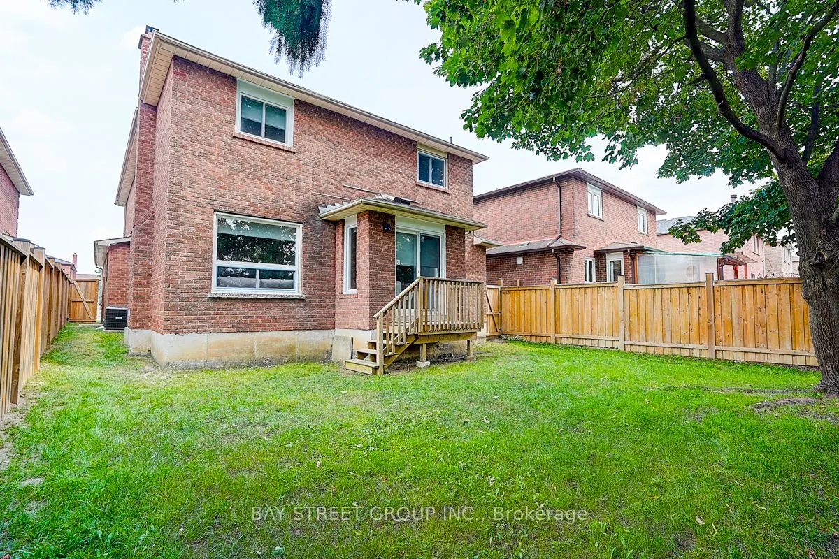 67 Kyla Crescent