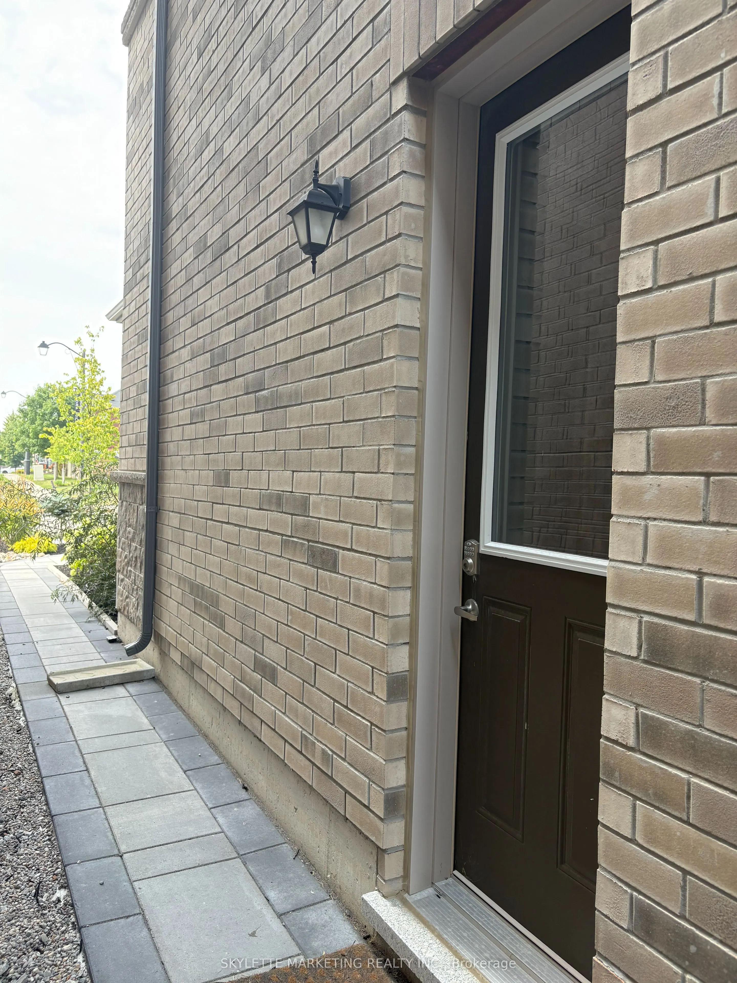 5 Sikura Circle, #Lower