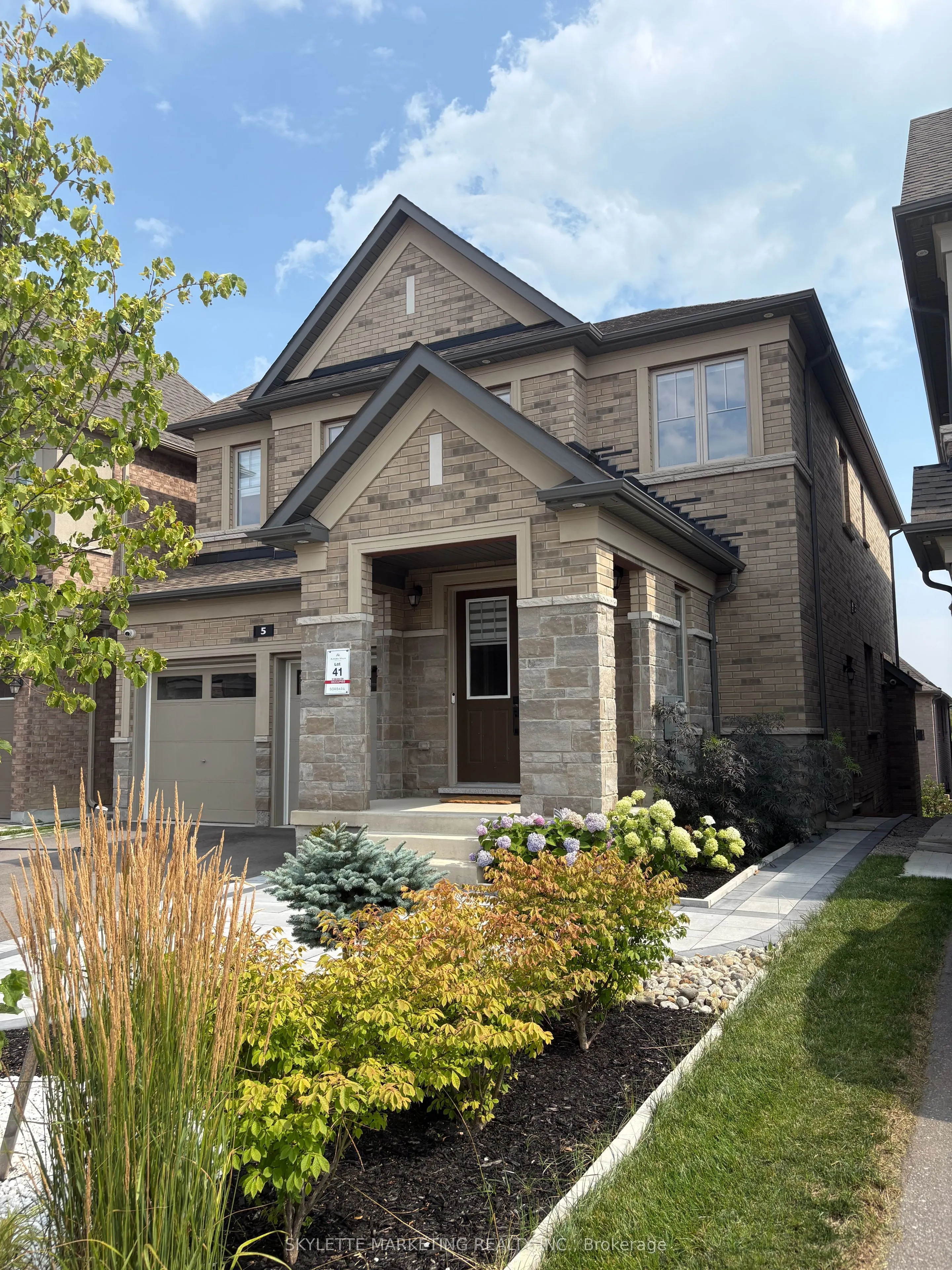 5 Sikura Circle, #Lower