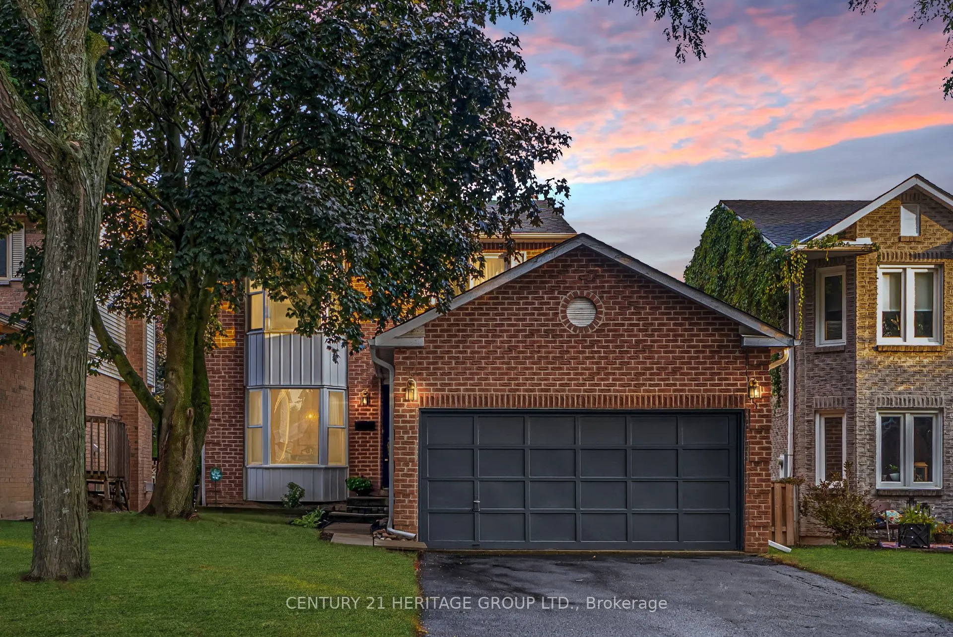 11 Closs Square