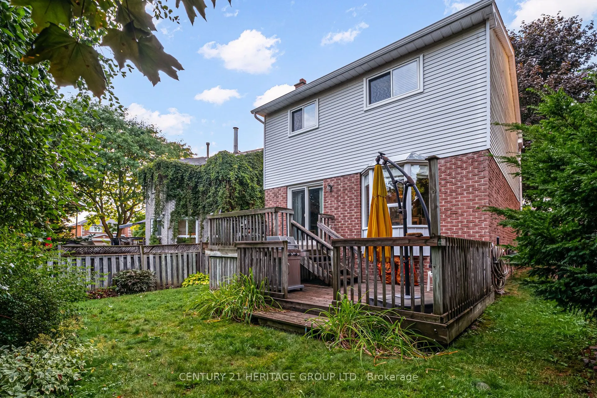 11 Closs Square