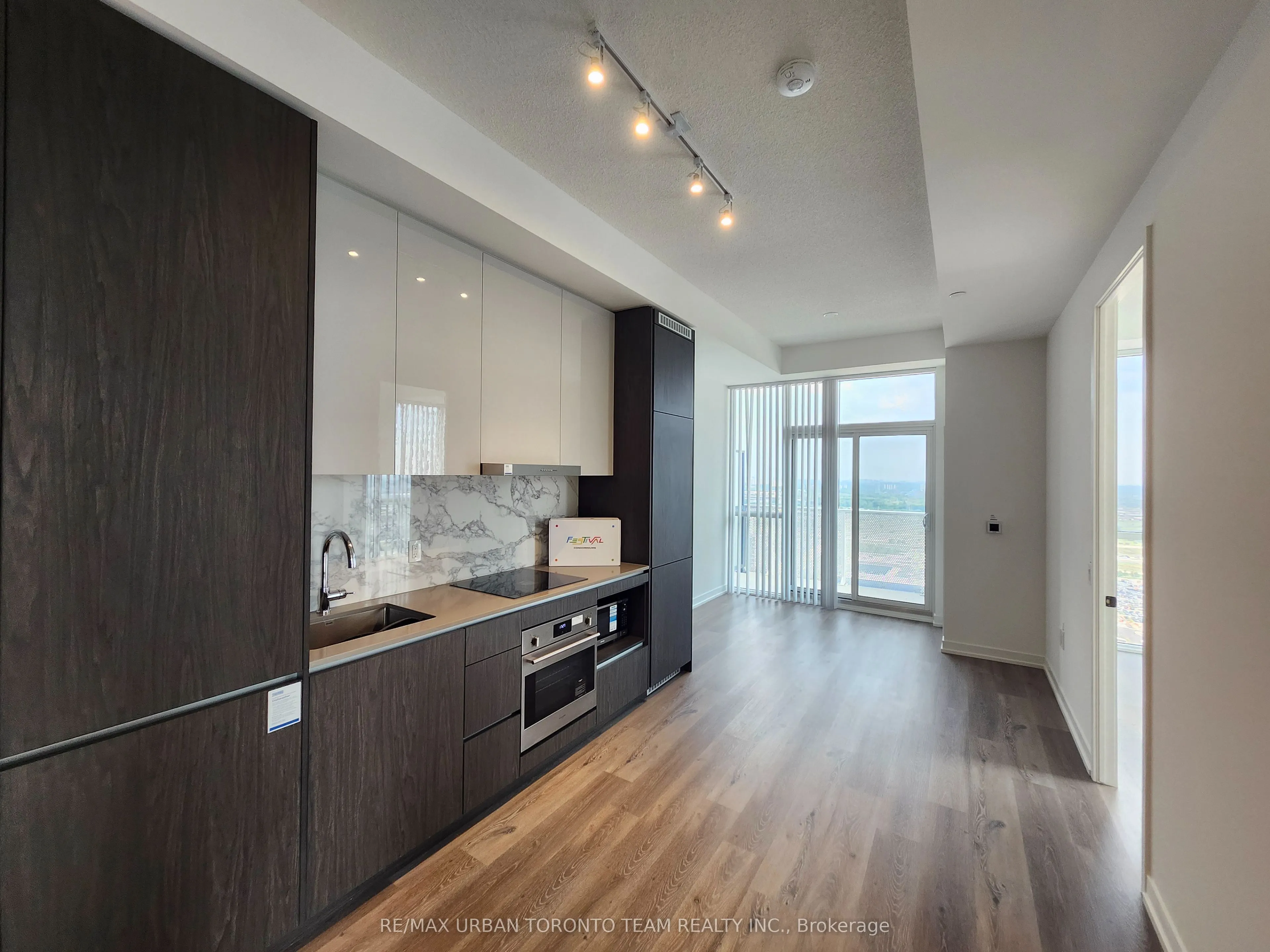 28 Interchange Way, #3112