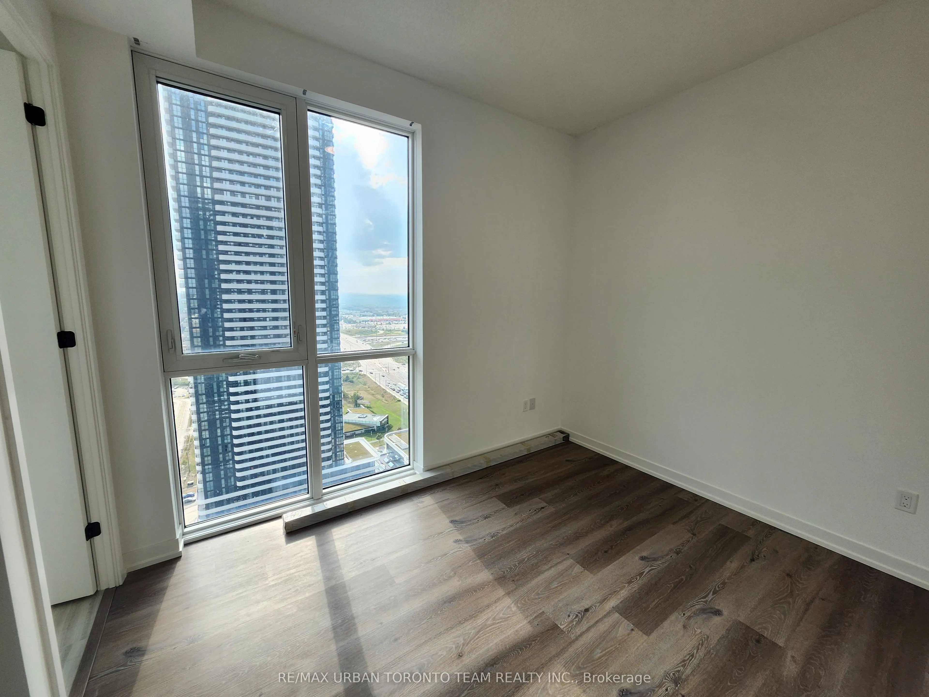 28 Interchange Way, #3112