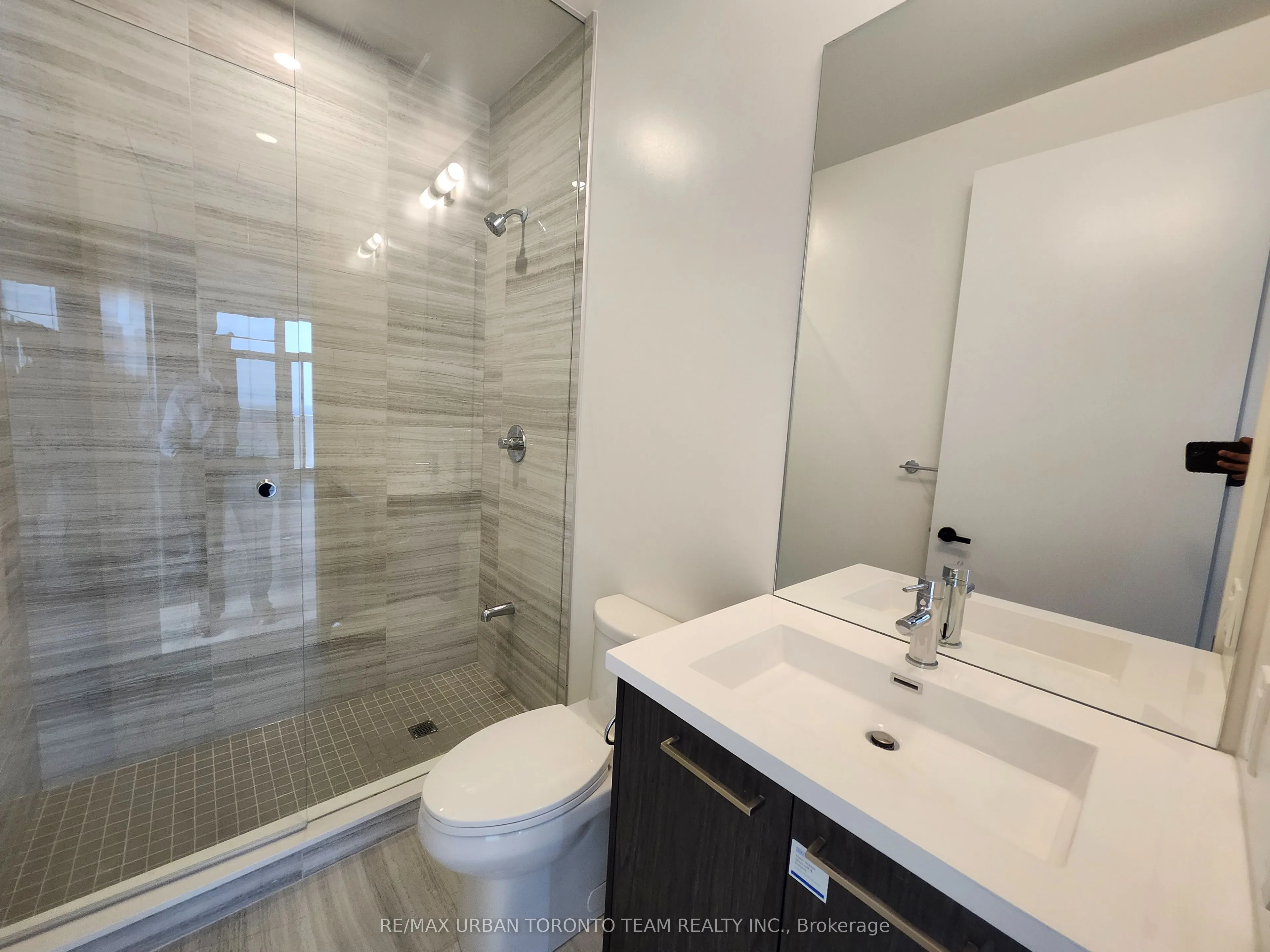 28 Interchange Way, #3112