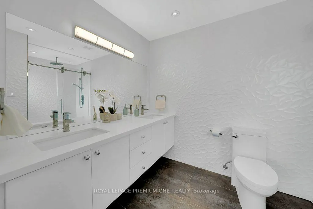 15 Basilica Drive