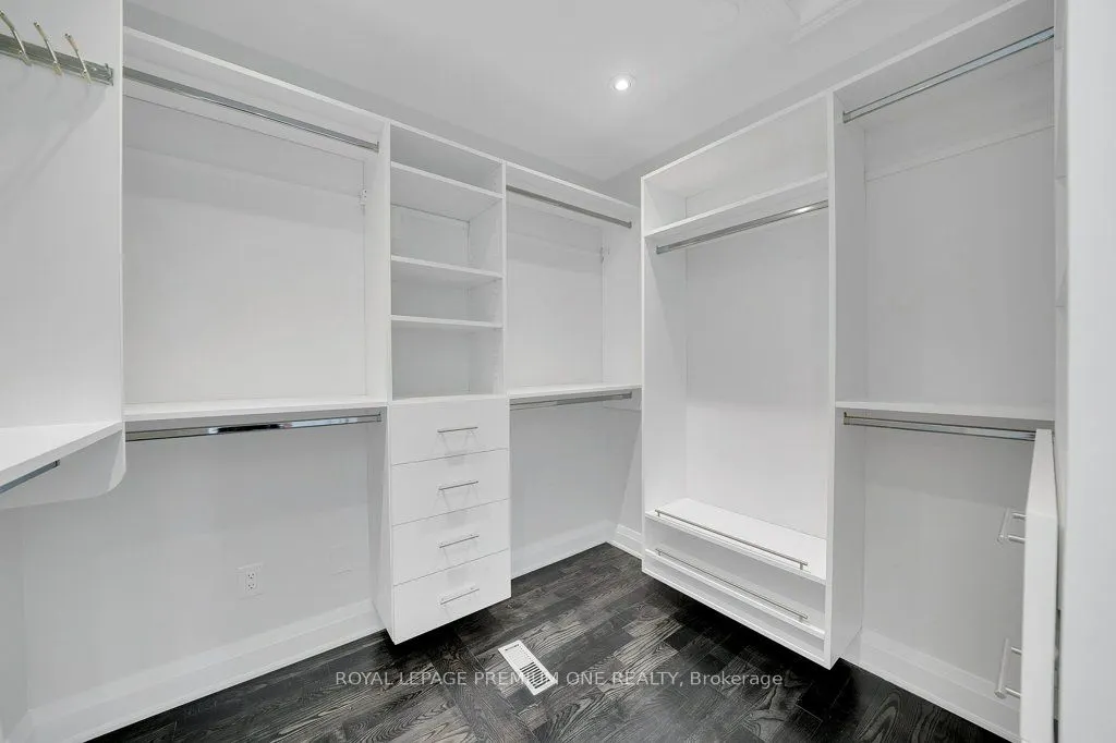 15 Basilica Drive