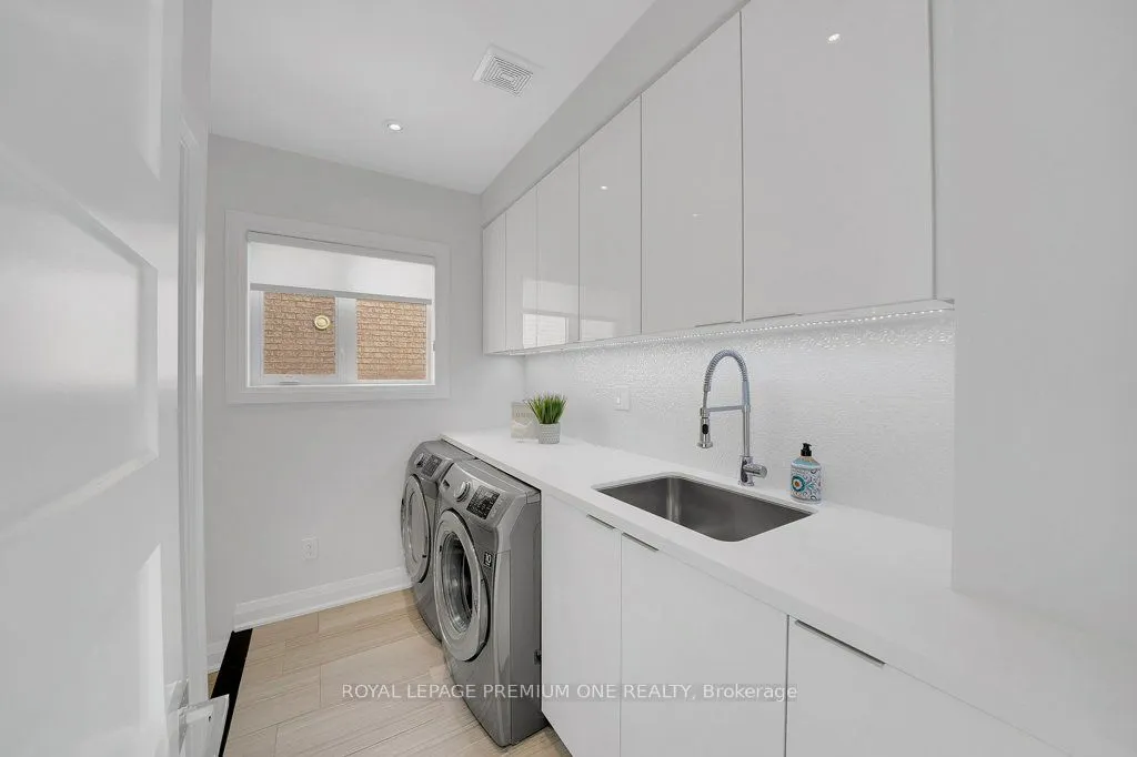 15 Basilica Drive
