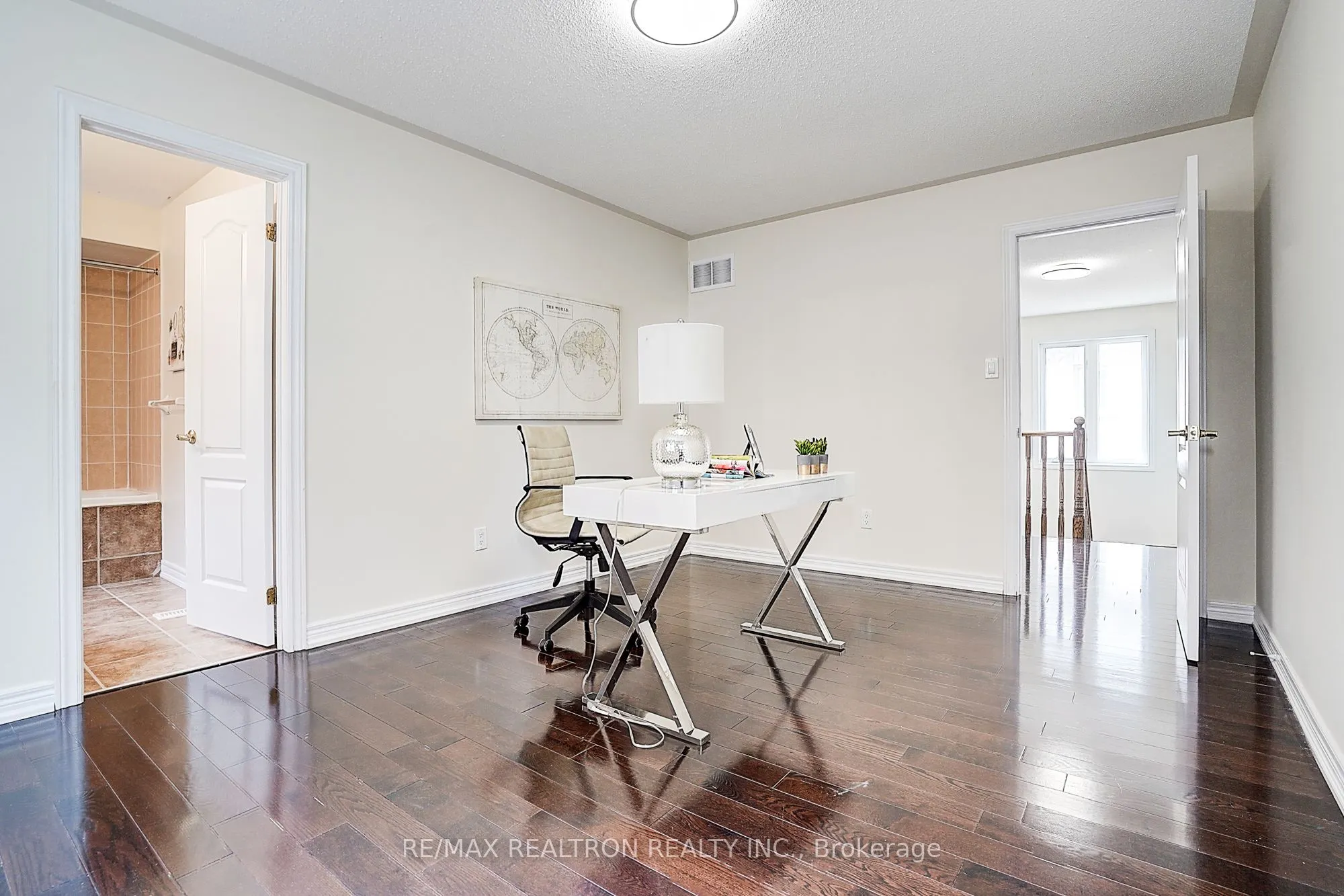 346 Autumn Hill Boulevard