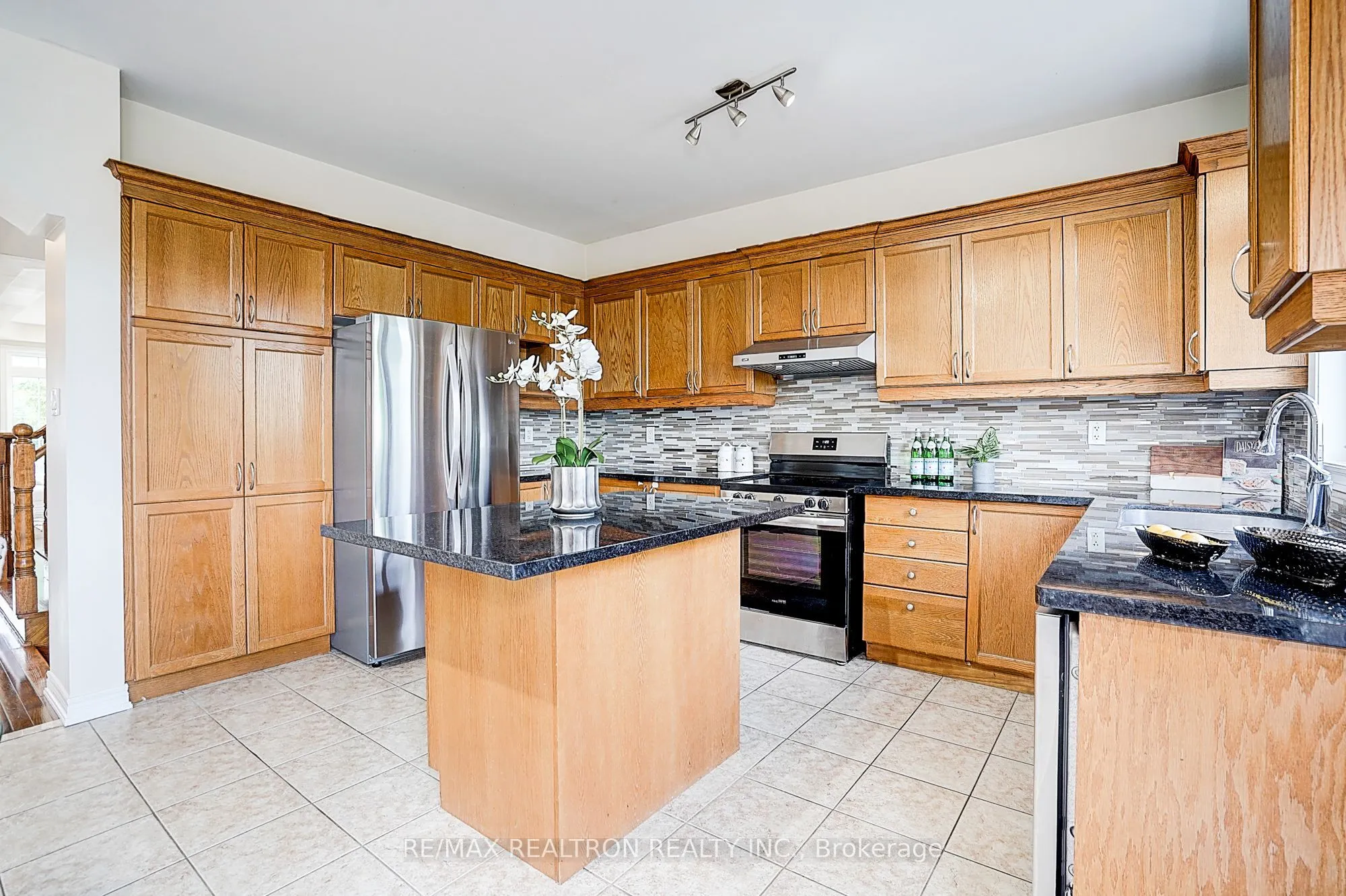 346 Autumn Hill Boulevard