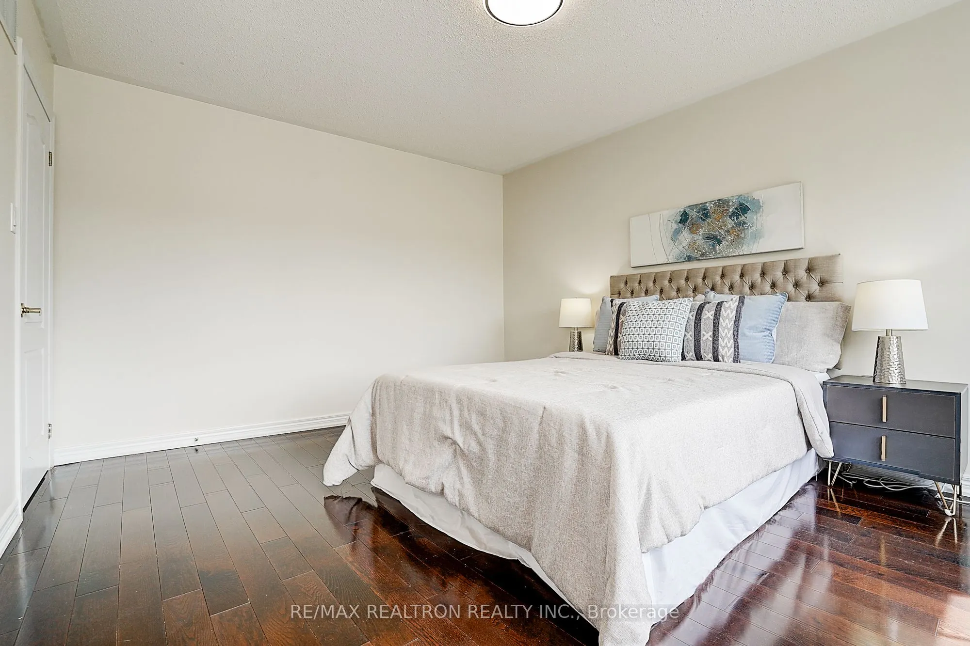 346 Autumn Hill Boulevard