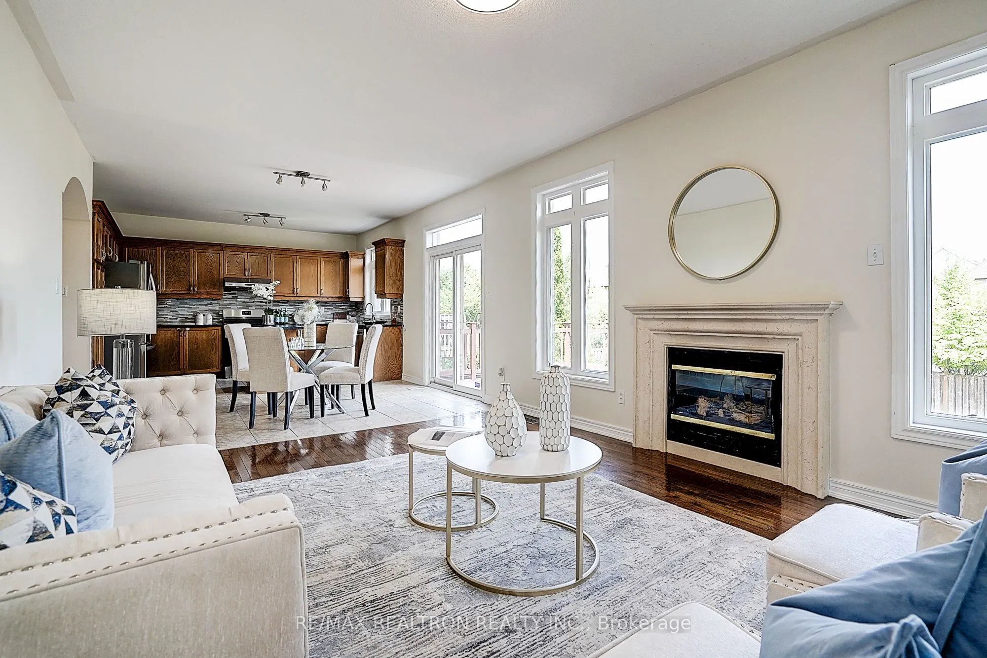 346 Autumn Hill Boulevard