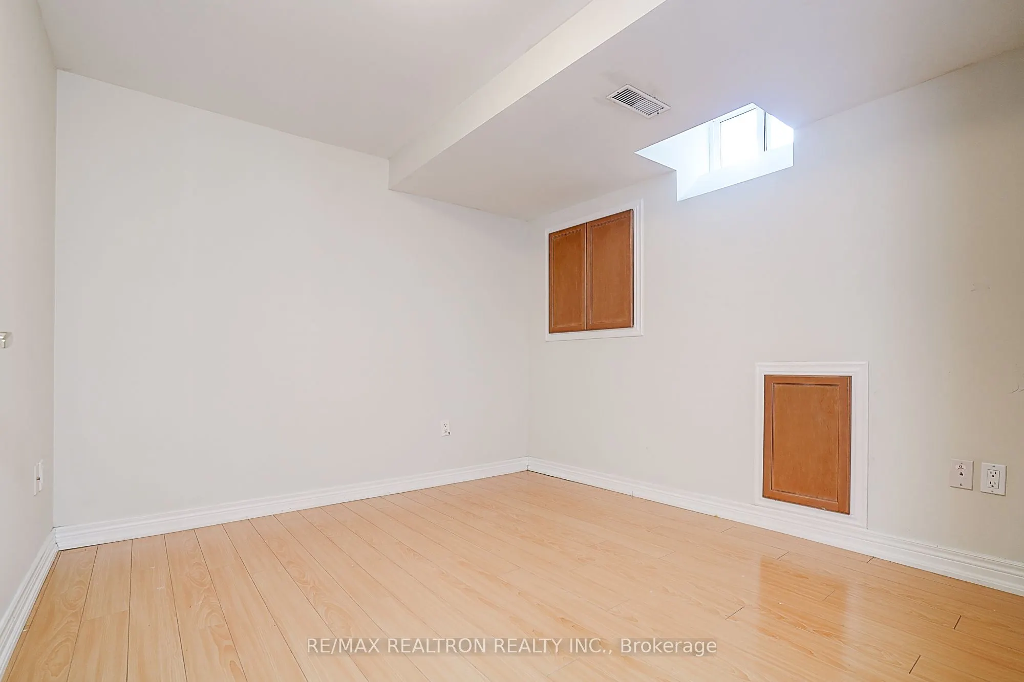 346 Autumn Hill Boulevard