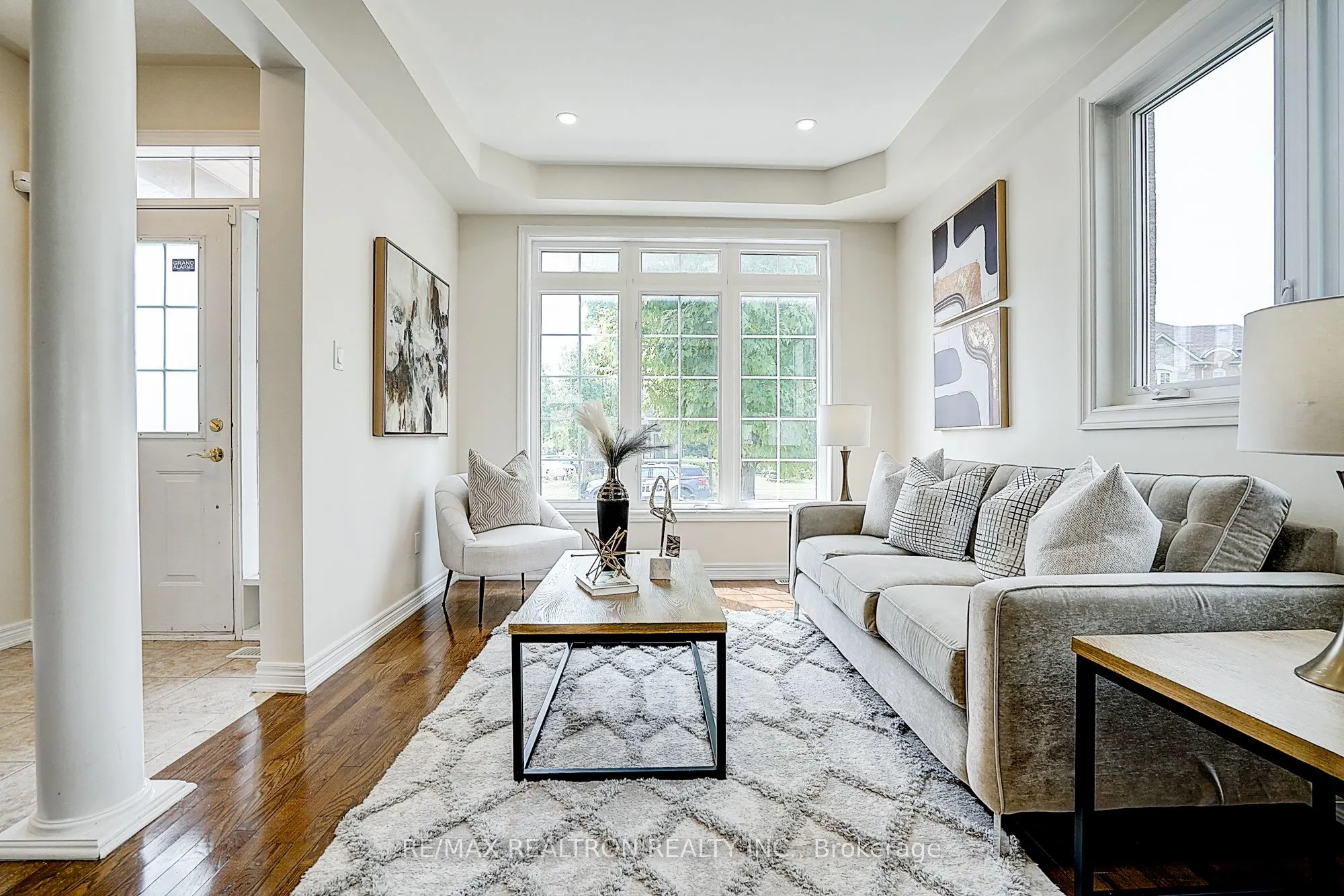 346 Autumn Hill Boulevard