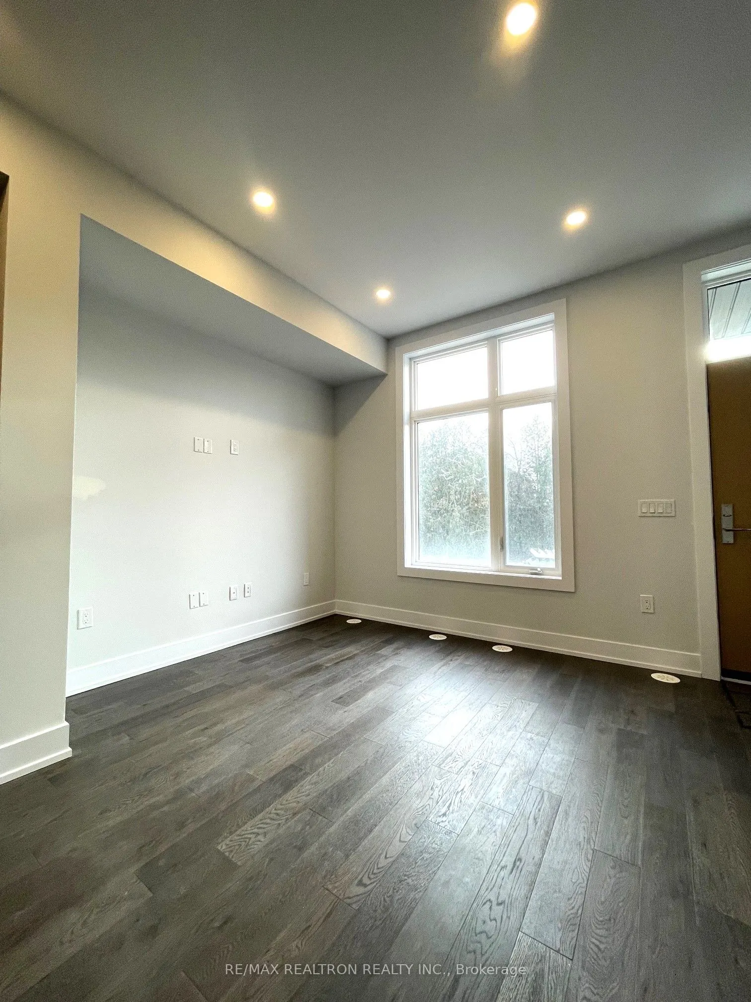 9580 Islington Avenue, #L143
