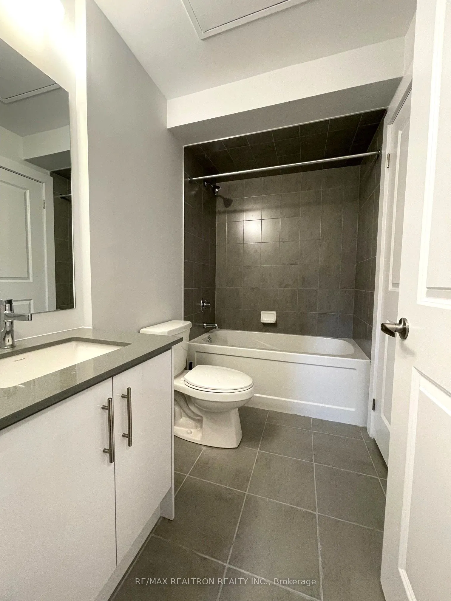 9580 Islington Avenue, #L143