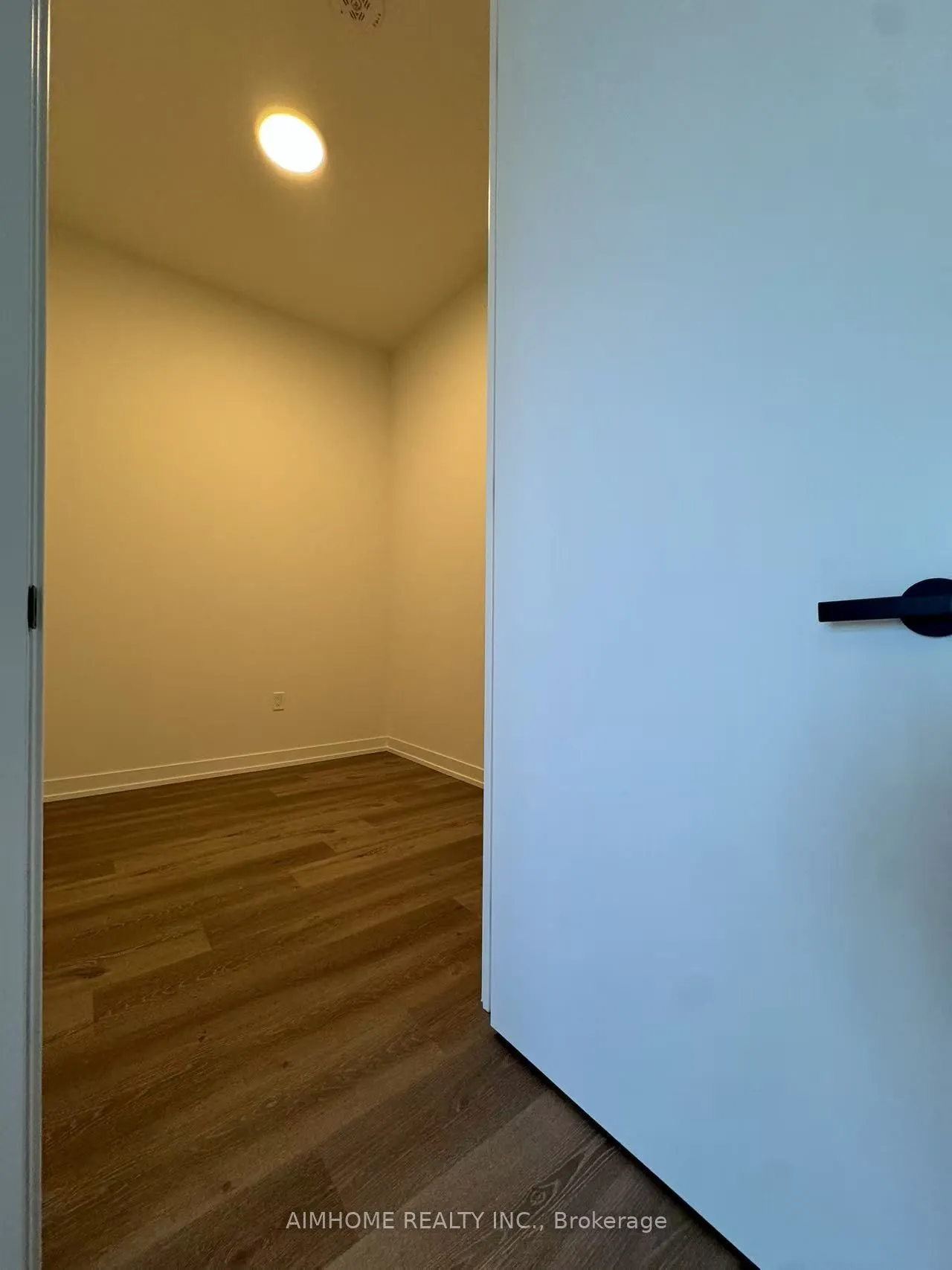 225 Commerce Street, #5807