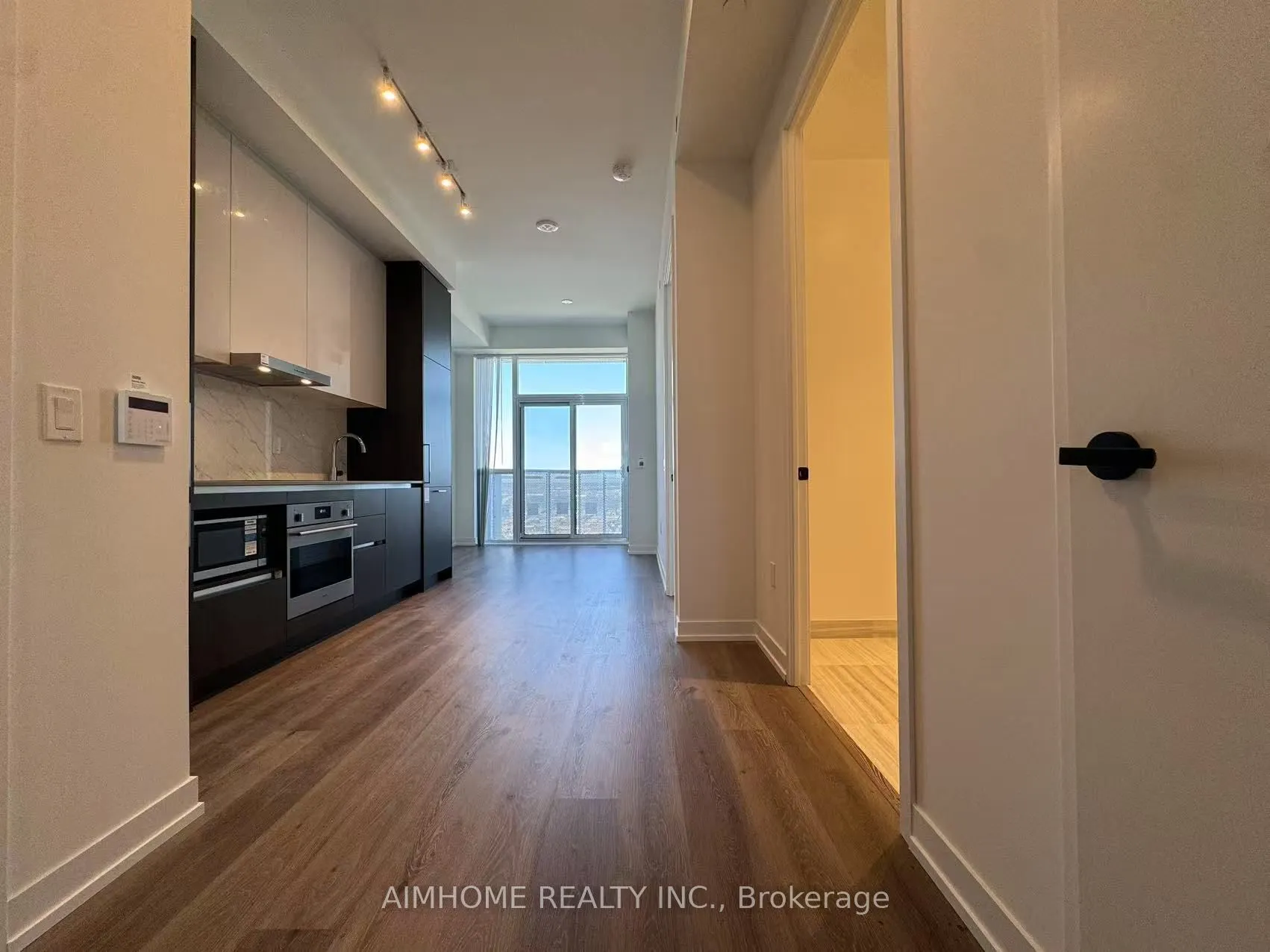 225 Commerce Street, #5807