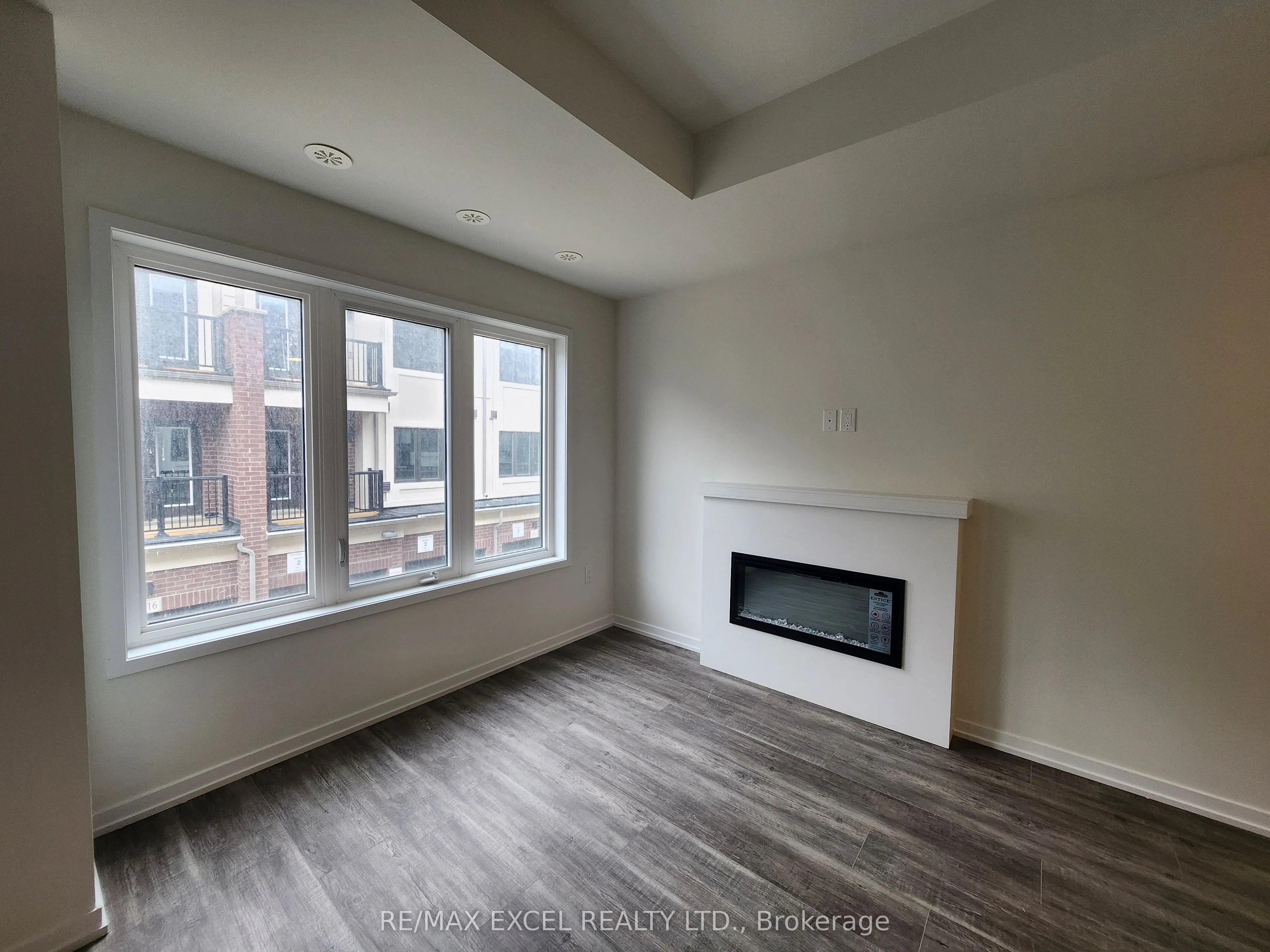 119 Matawin Lane, #0059