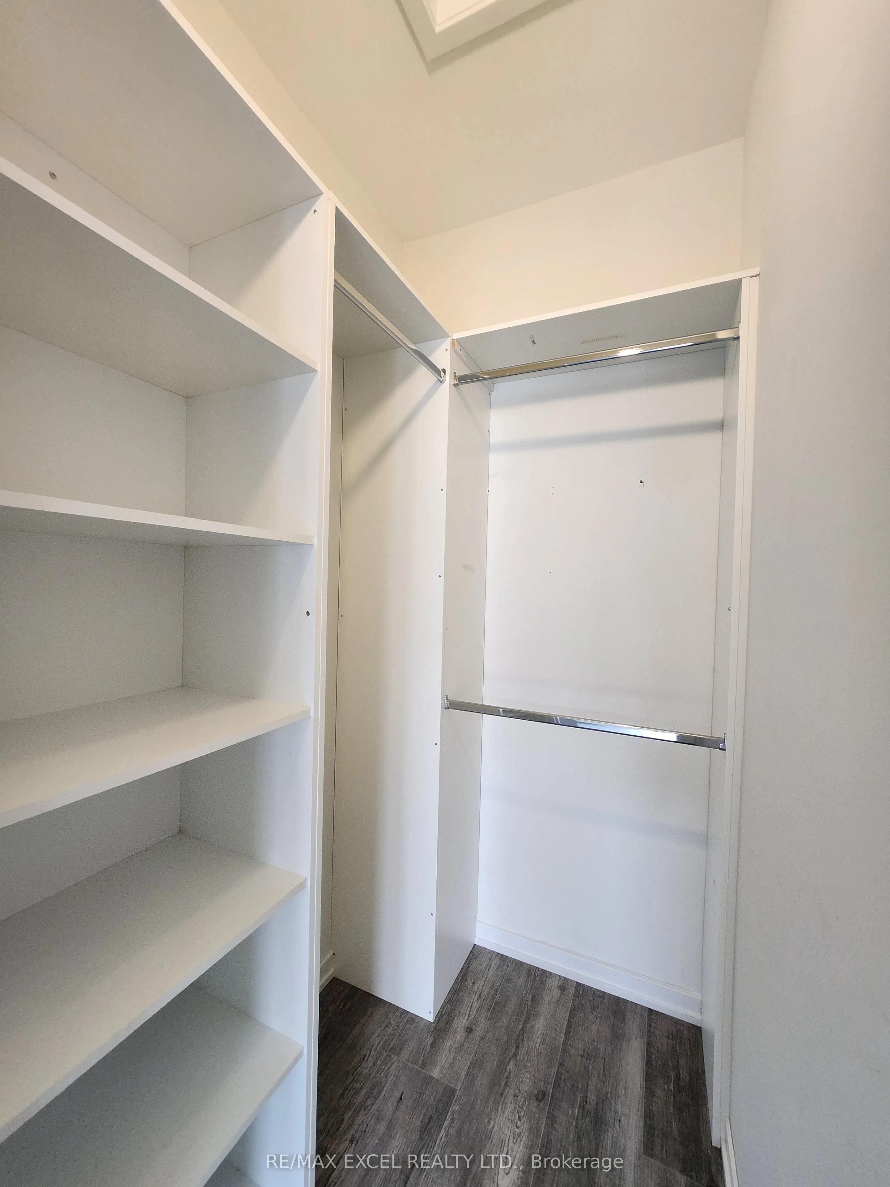119 Matawin Lane, #0059