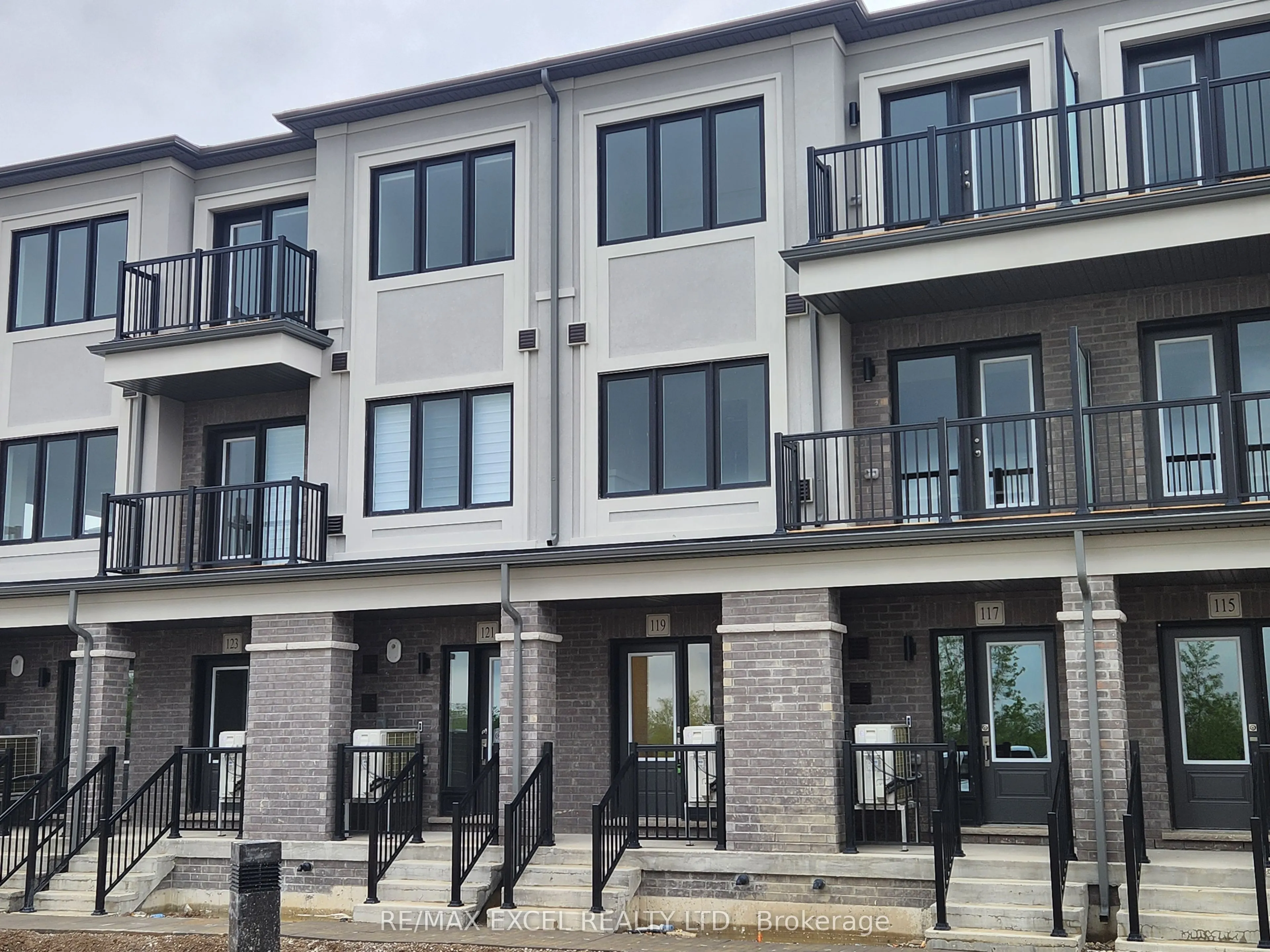 119 Matawin Lane, #0059