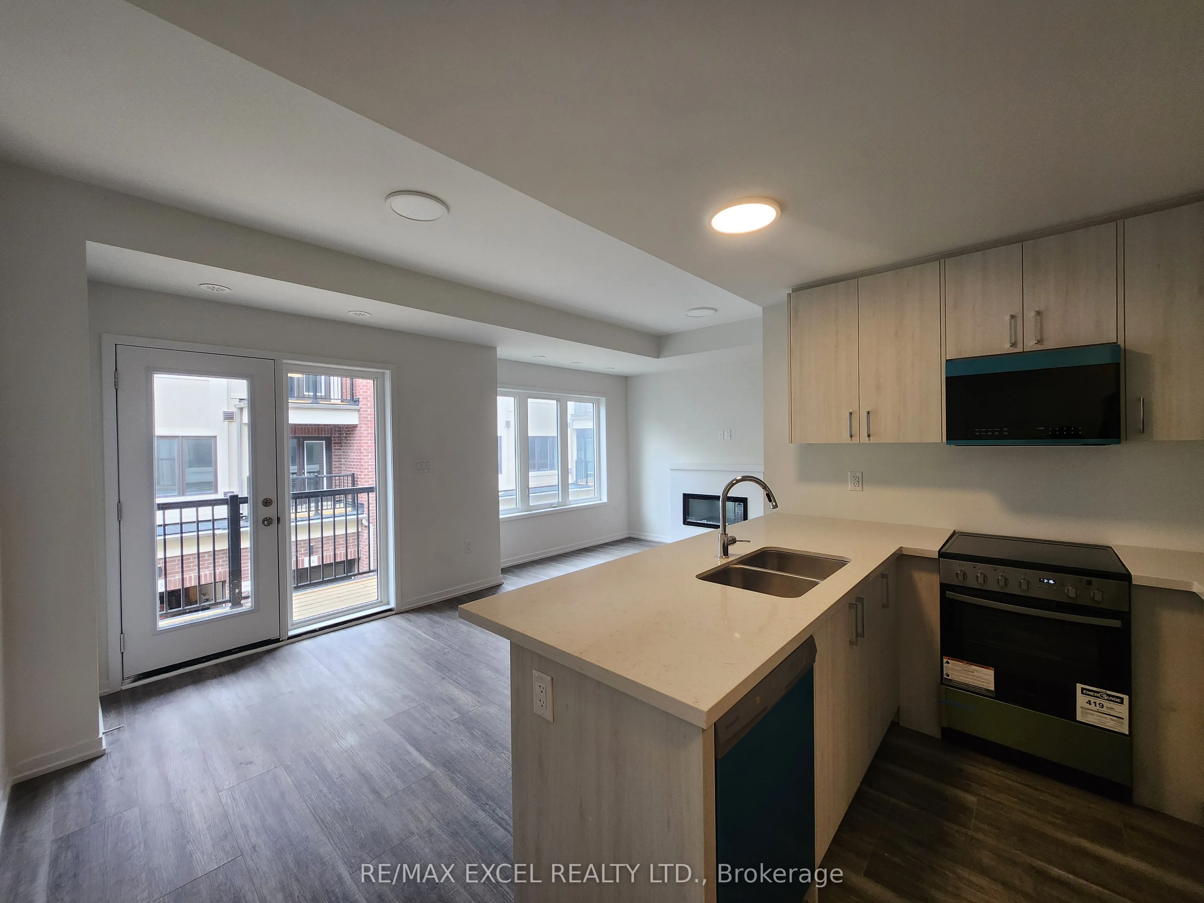 119 Matawin Lane, #0059