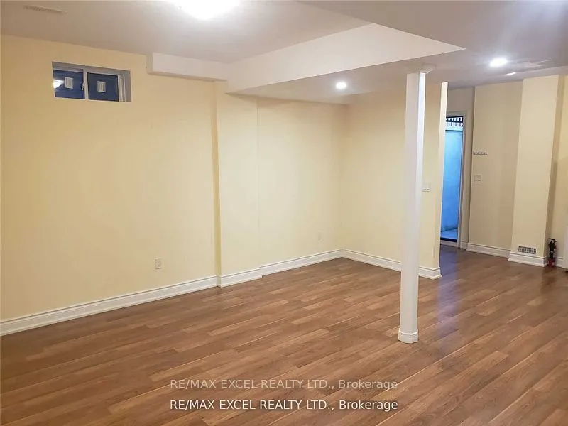 585 McGregor Farm Trail, #Lower Level