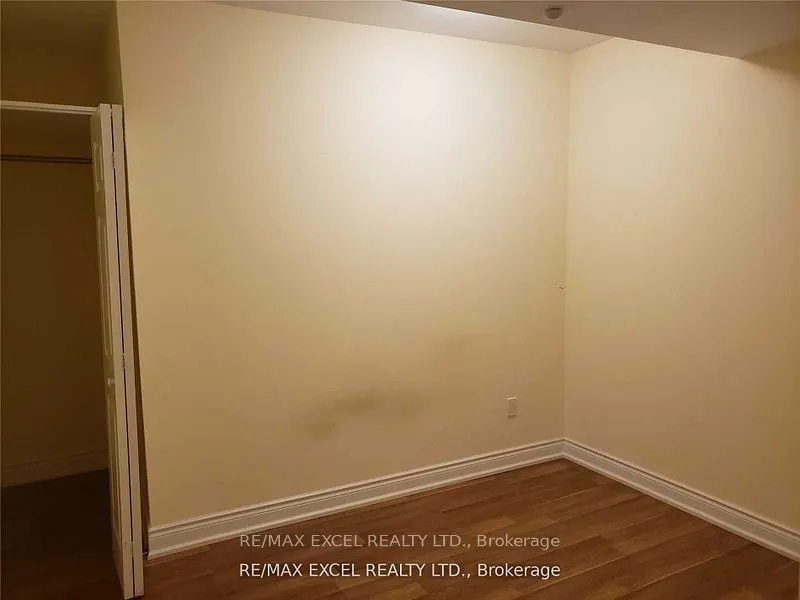 585 McGregor Farm Trail, #Lower Level