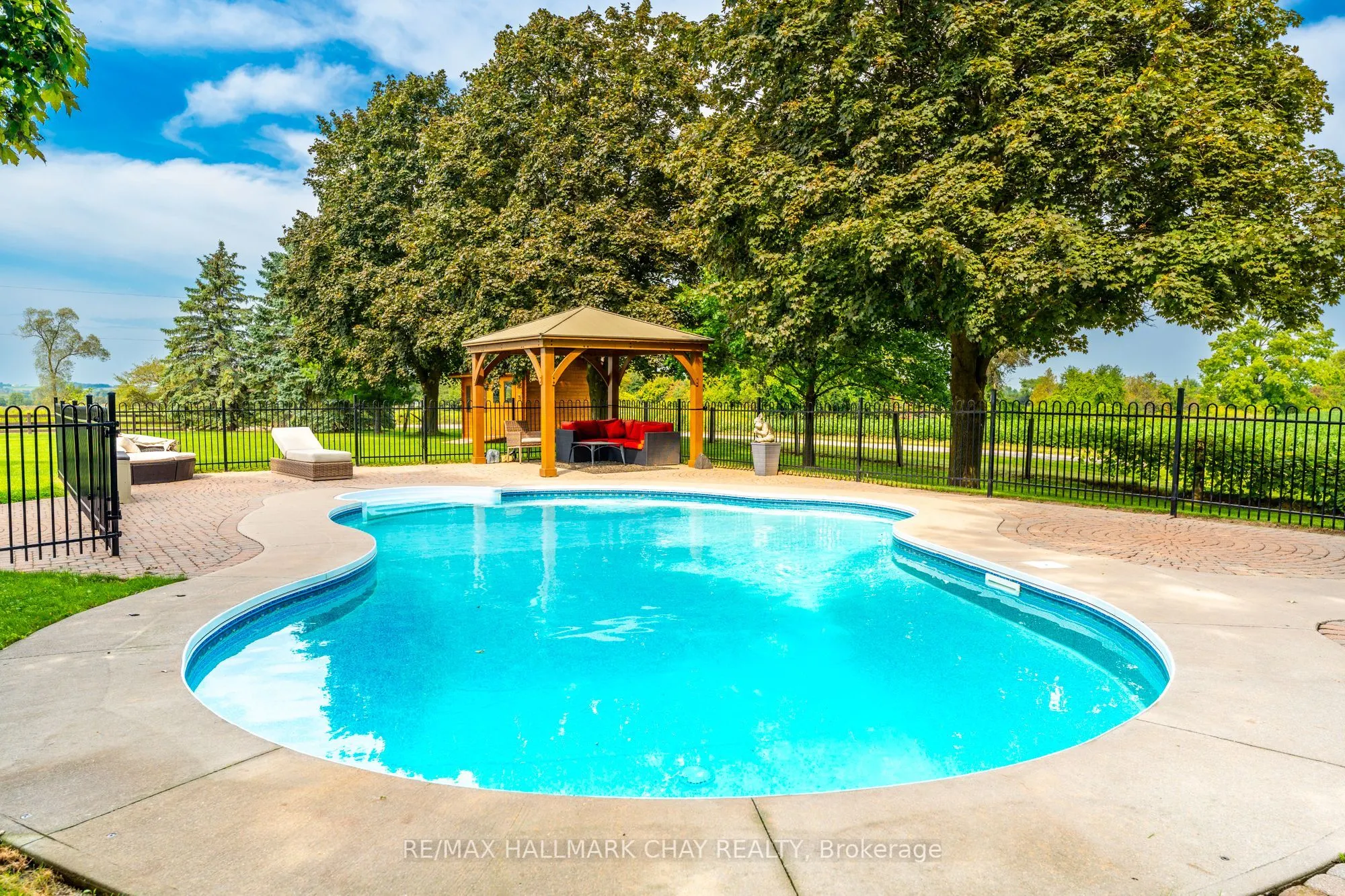 2389 Concession Road 8 Road