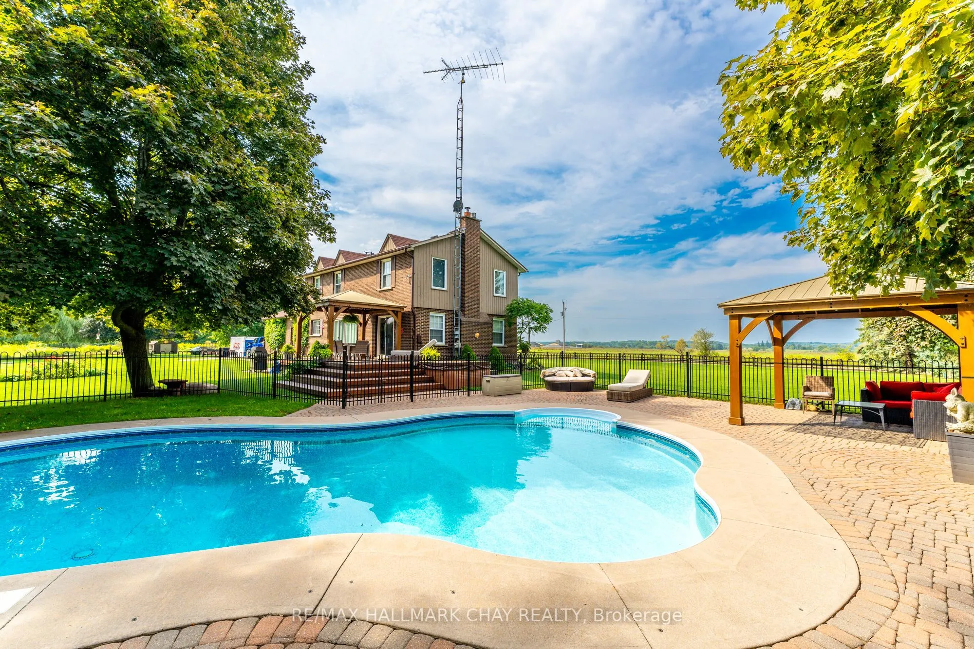 2389 Concession Road 8 Road