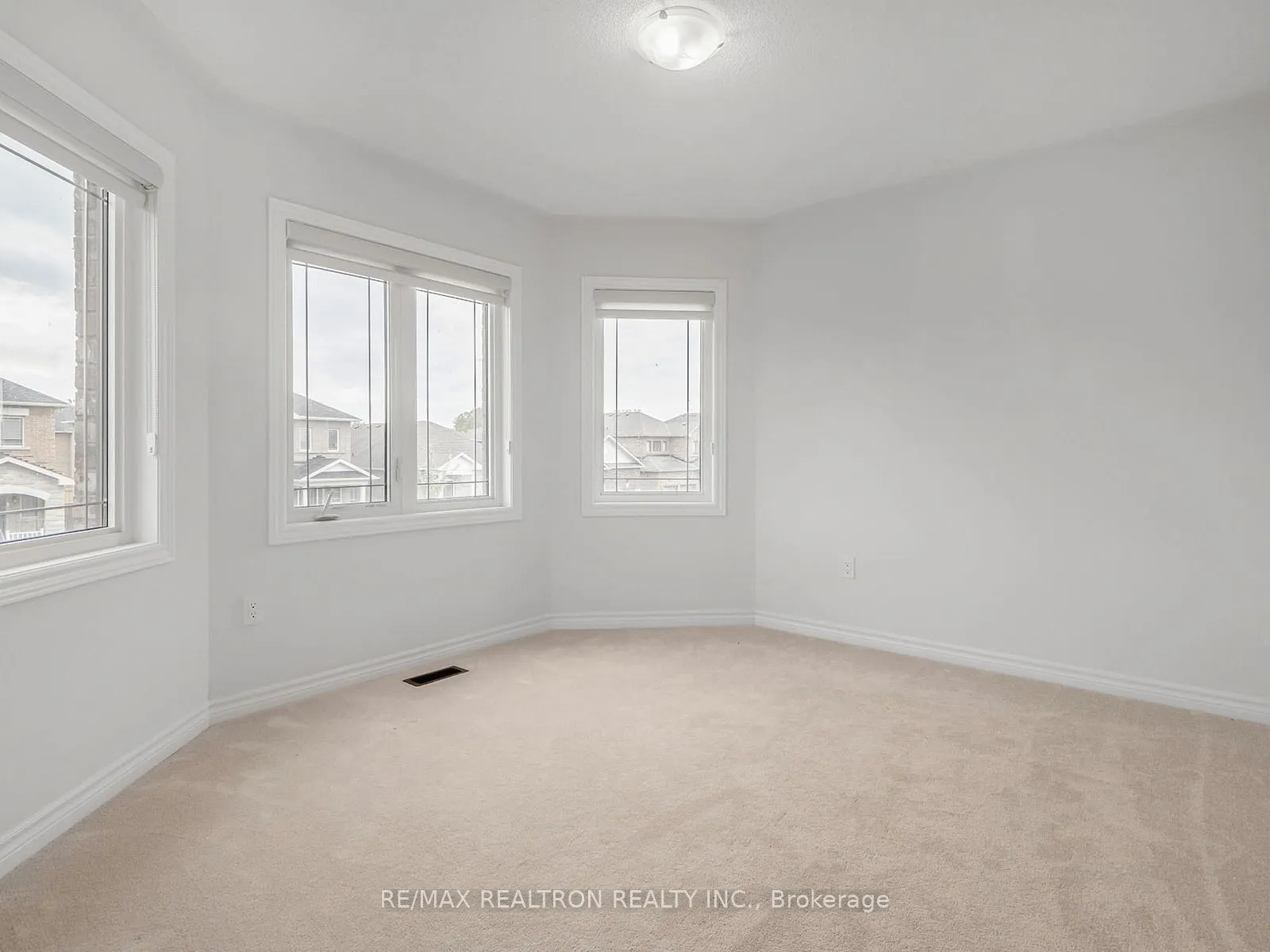 13 Stoddart Street
