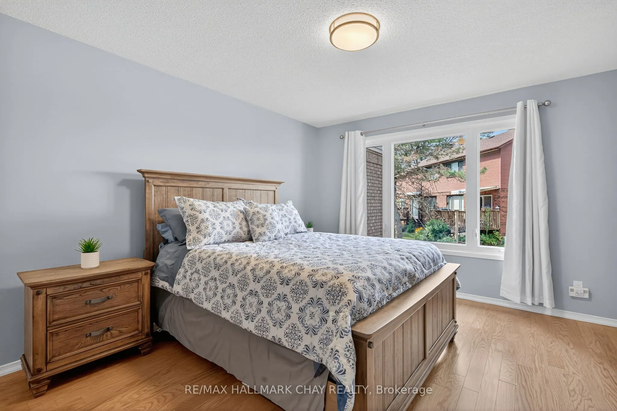33 Parkette Drive, #13
