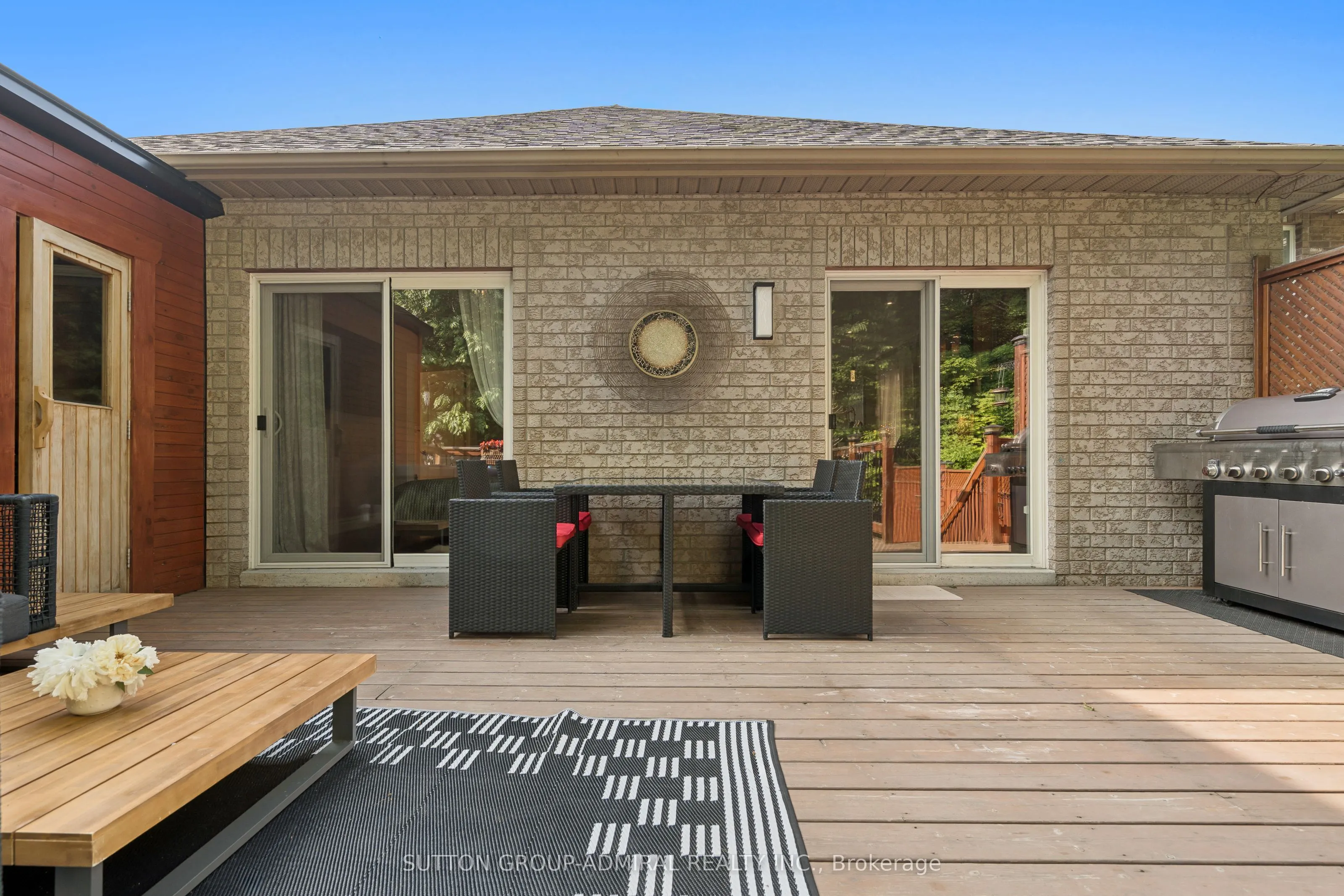 1221 Laurand Street