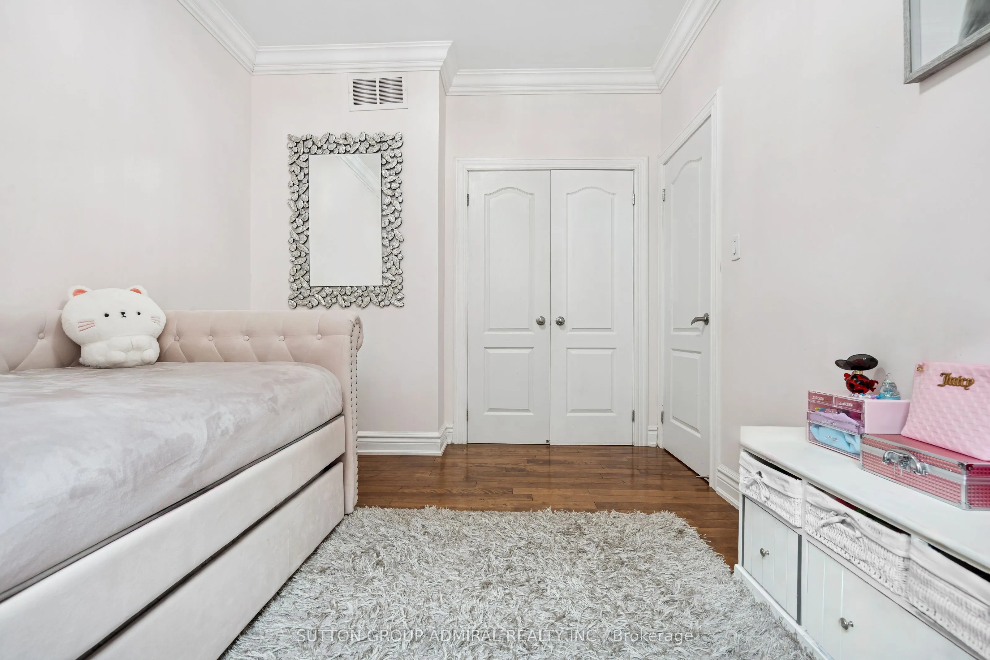 1221 Laurand Street