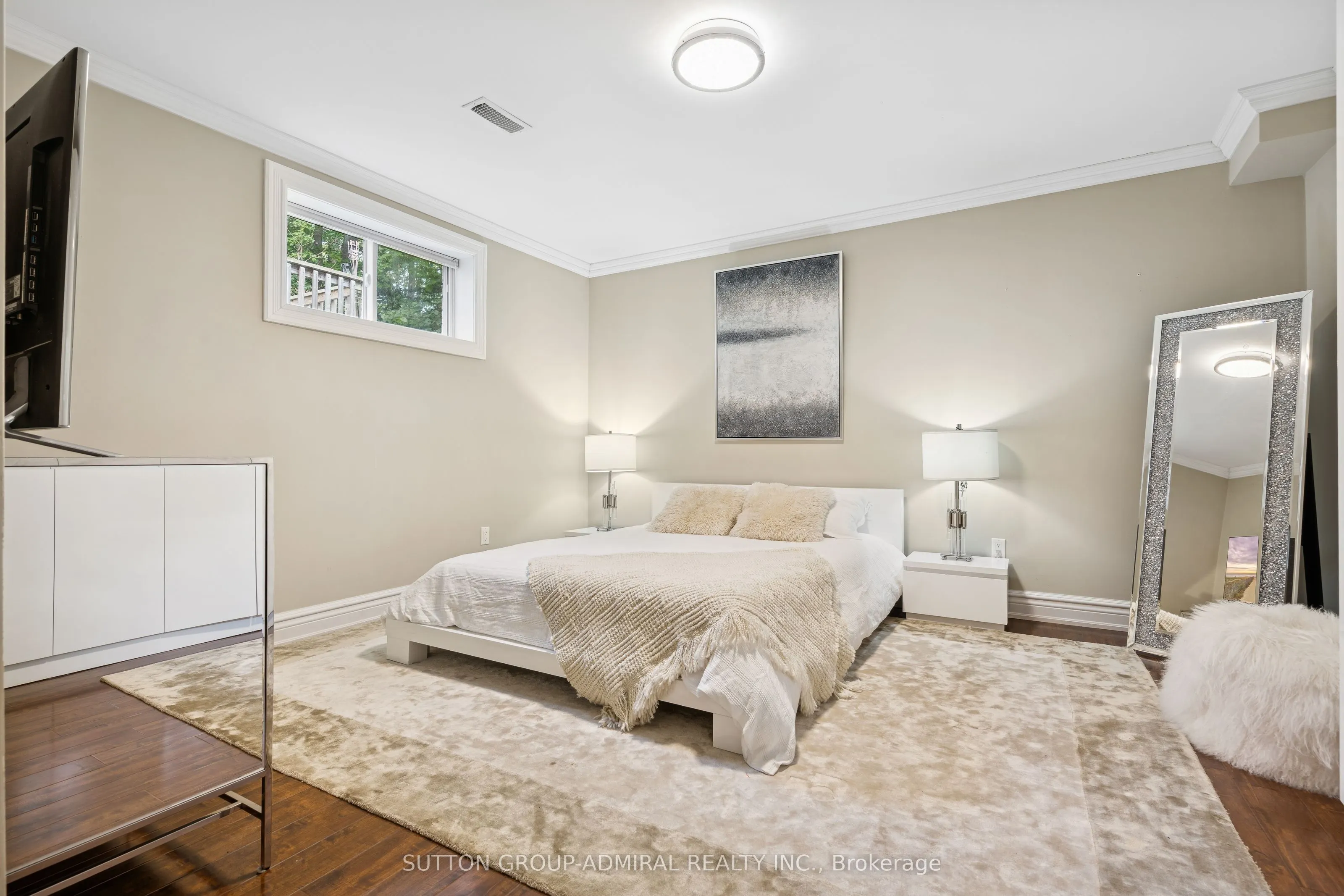 1221 Laurand Street