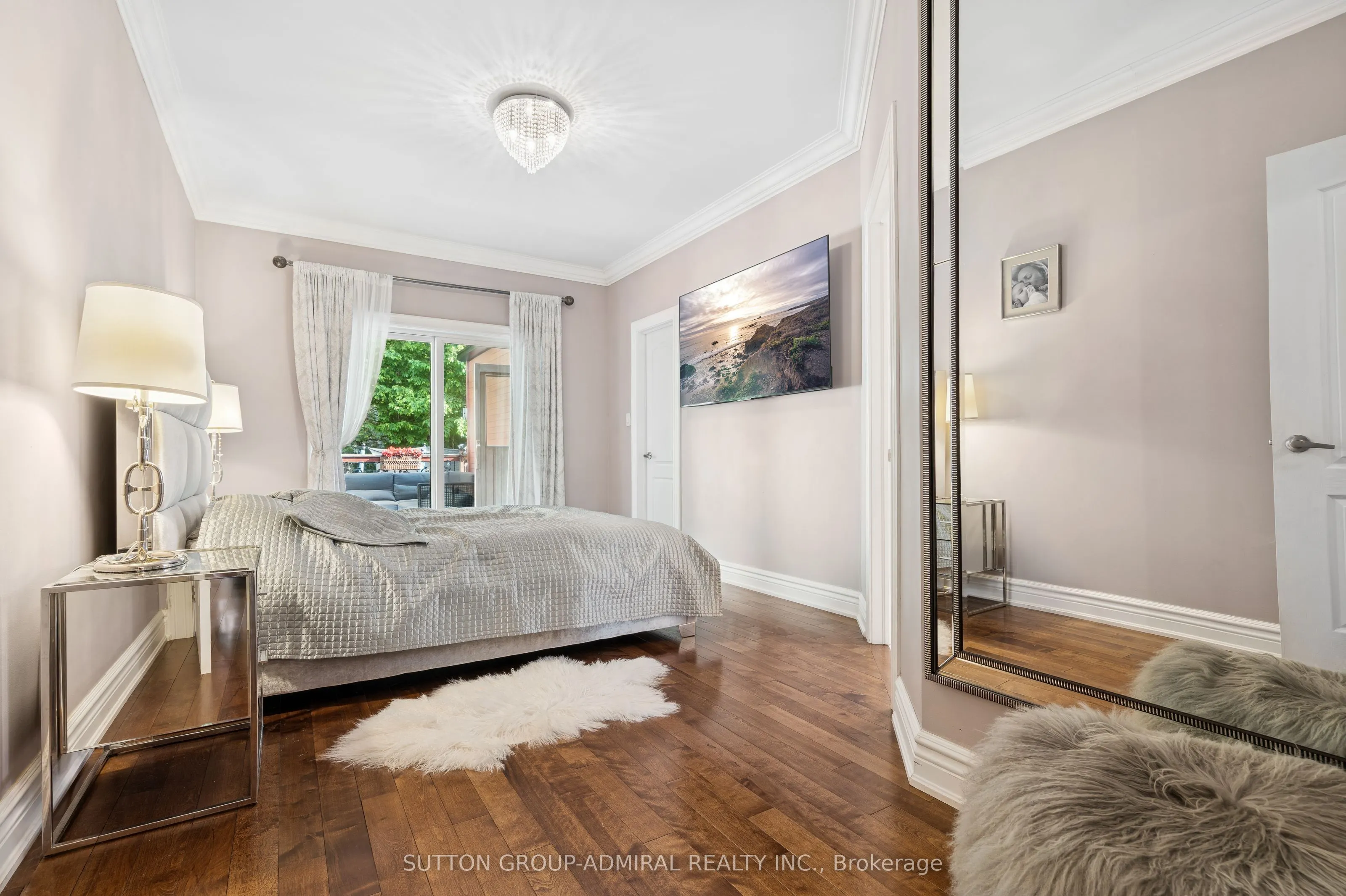 1221 Laurand Street