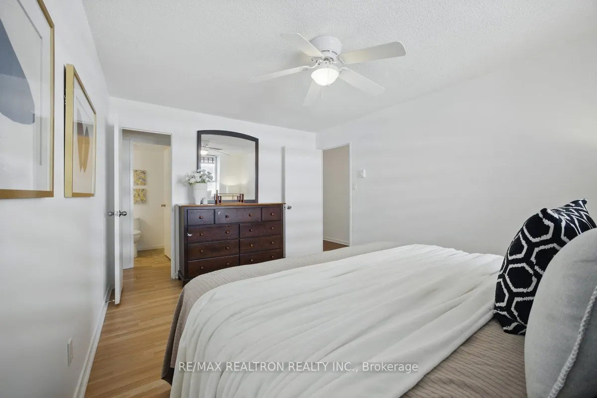 80 Inverlochy Boulevard, ##501