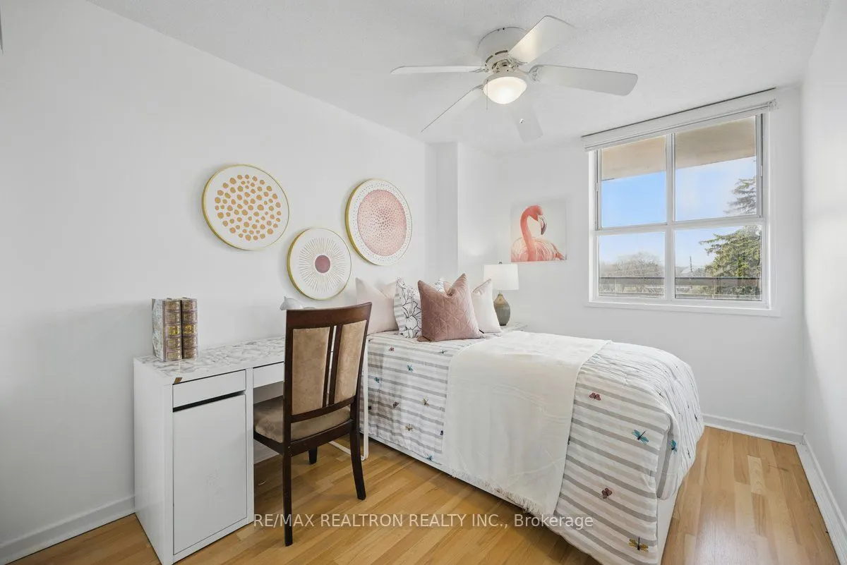 80 Inverlochy Boulevard, ##501