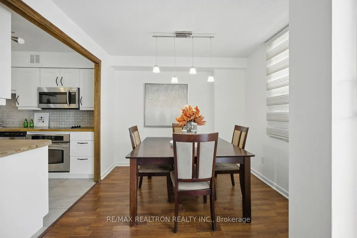 80 Inverlochy Boulevard, ##501