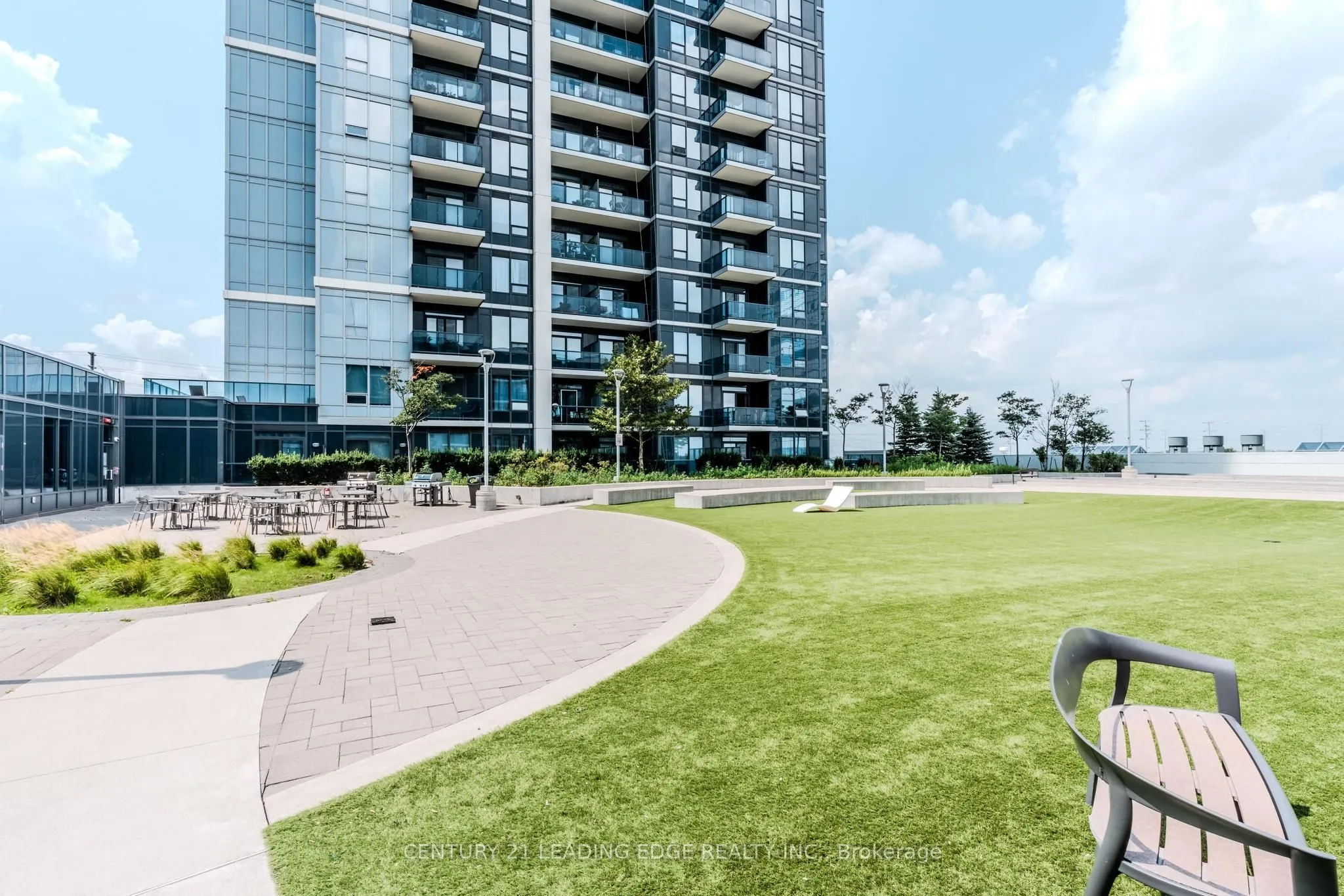 3700 HIGHWAY 7, #1807