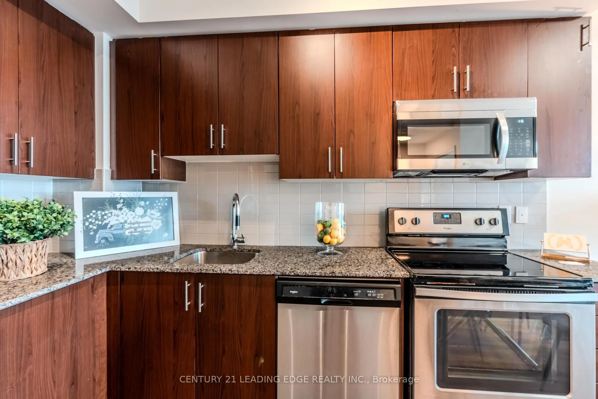 3700 HIGHWAY 7, #1807