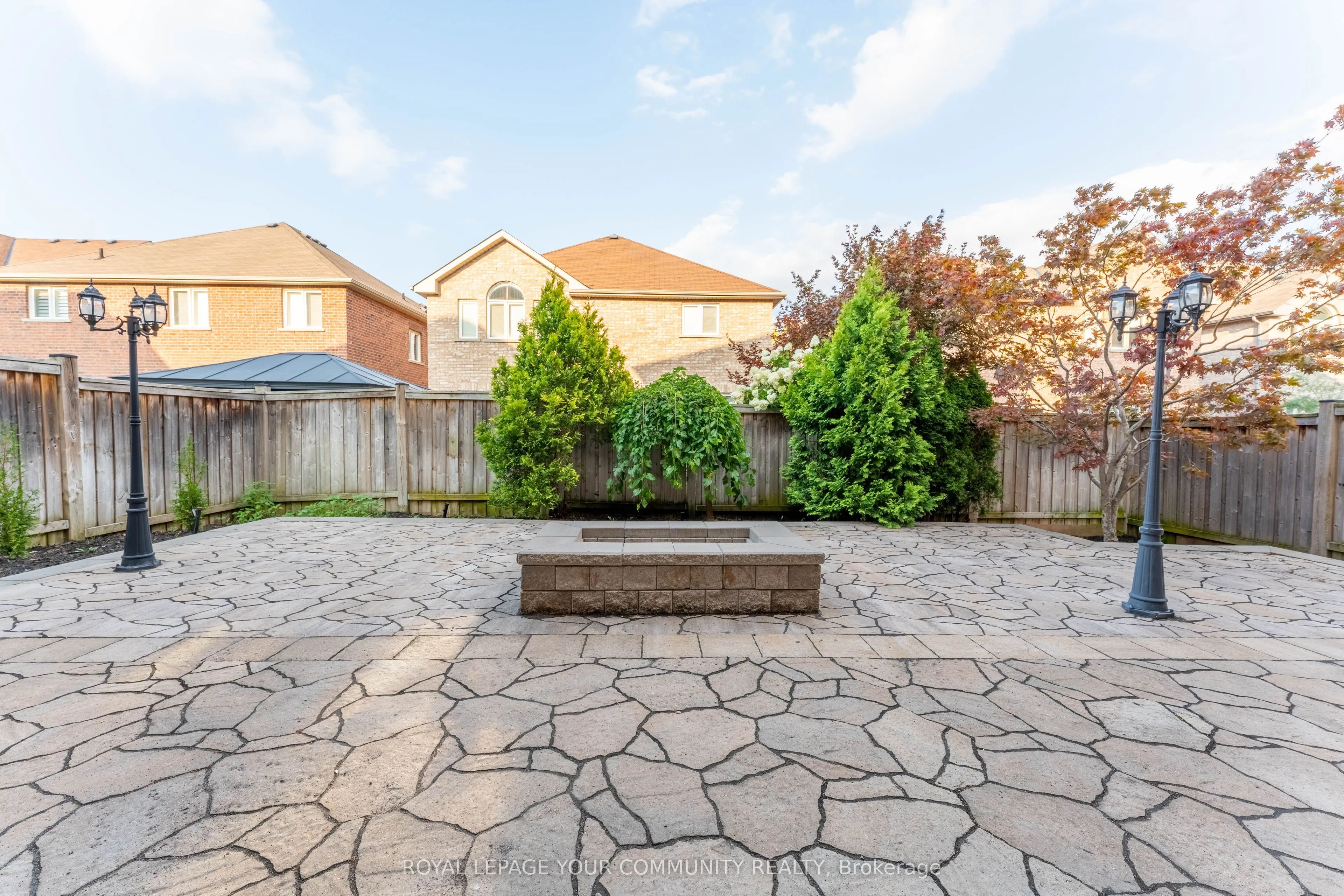 339 Thomas Cook Avenue