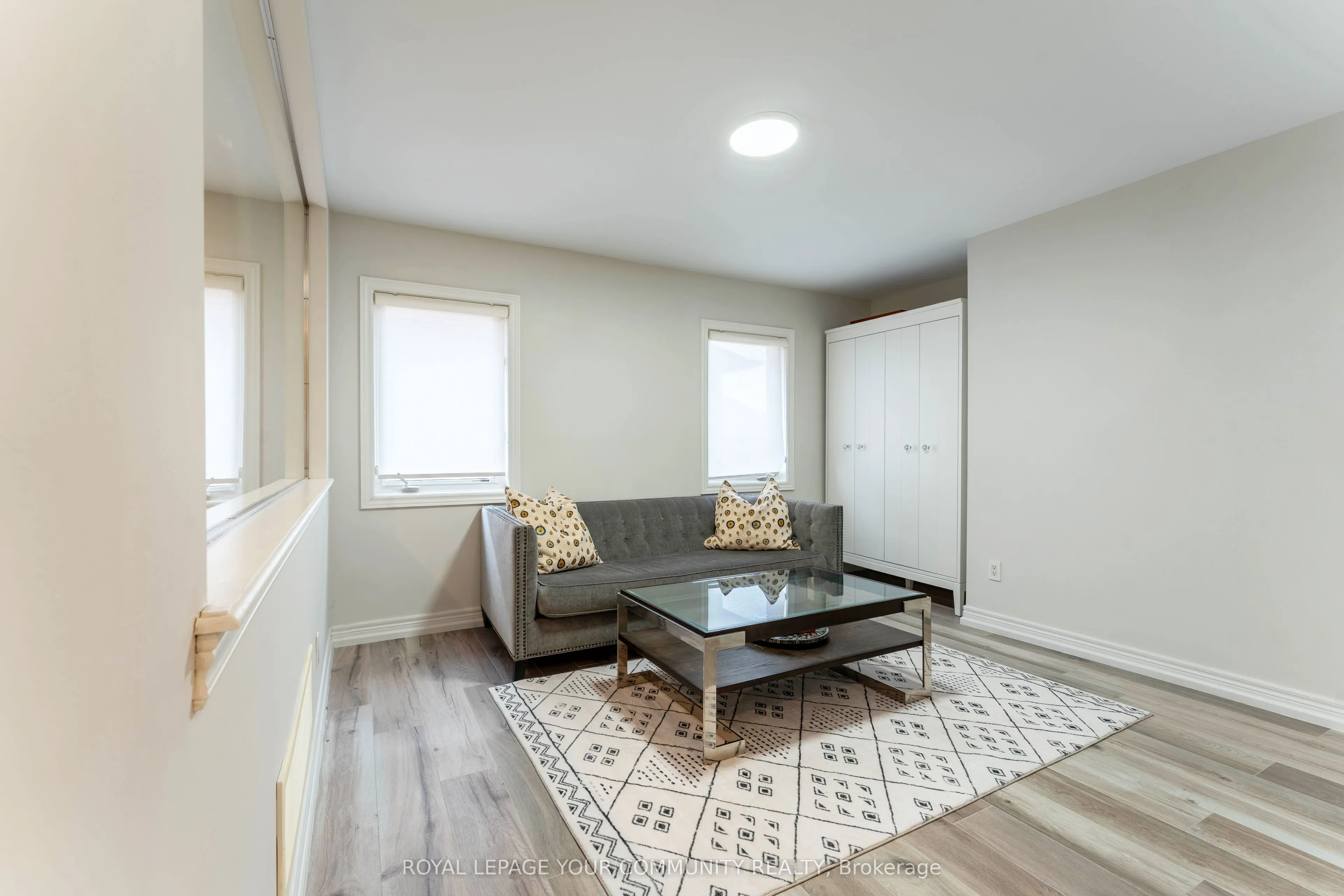 339 Thomas Cook Avenue