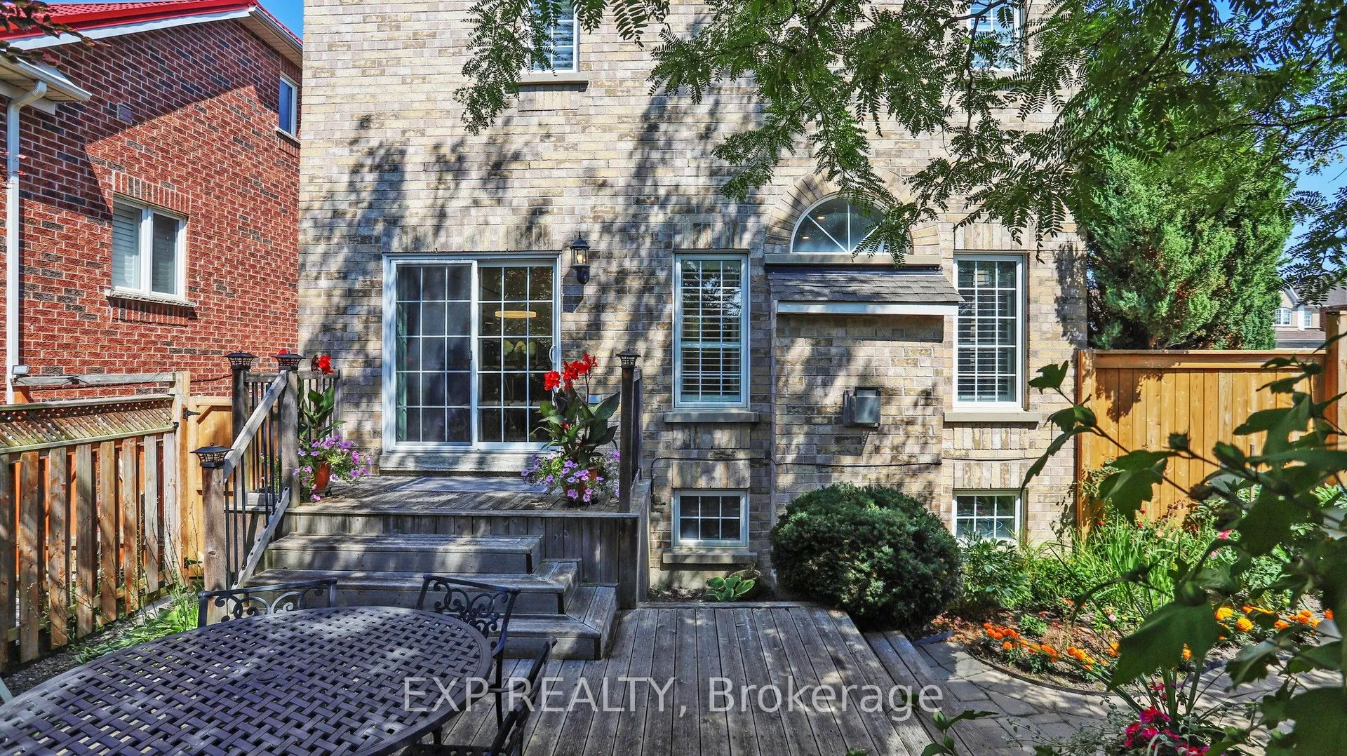 802 Walsh Court