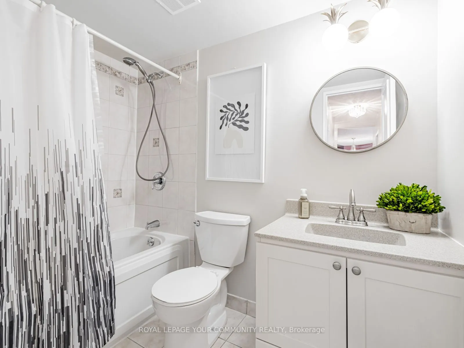 7811 Yonge Street, #508