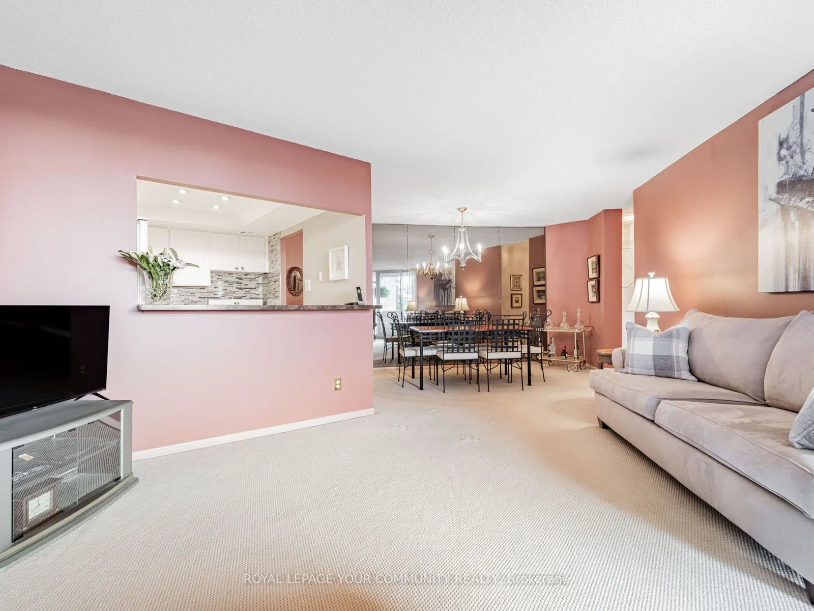 7811 Yonge Street, #508