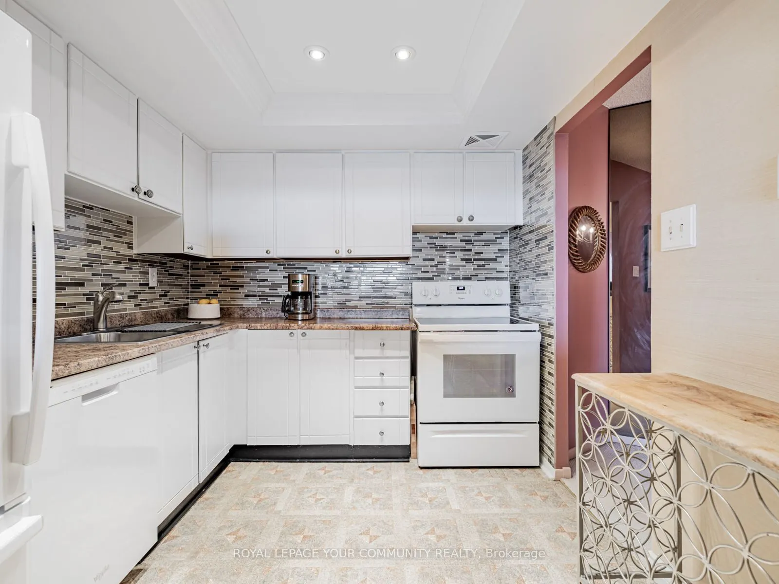 7811 Yonge Street, #508