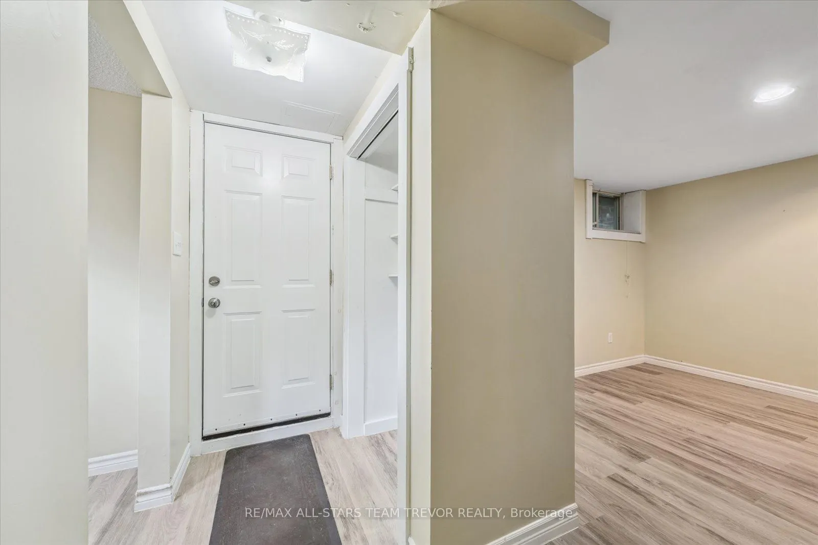 246 Glenwoods Avenue